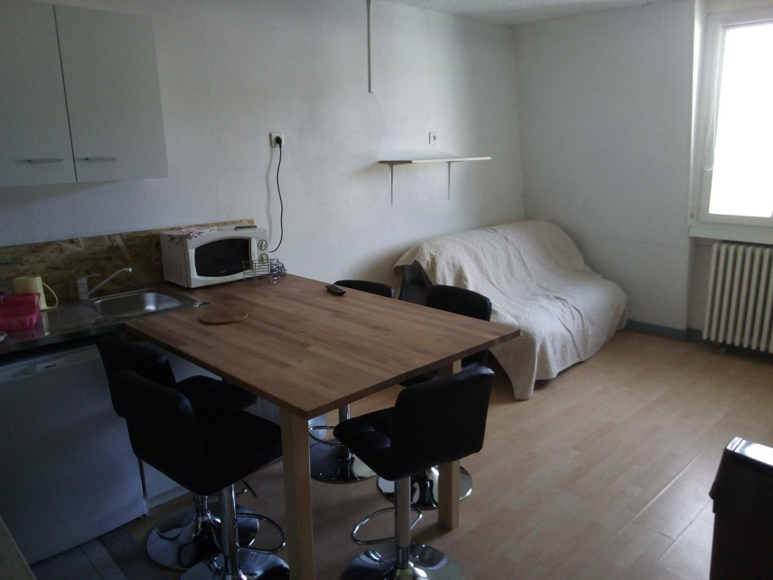 Double Room with Kitchenette and Shared Bathroom photo 2