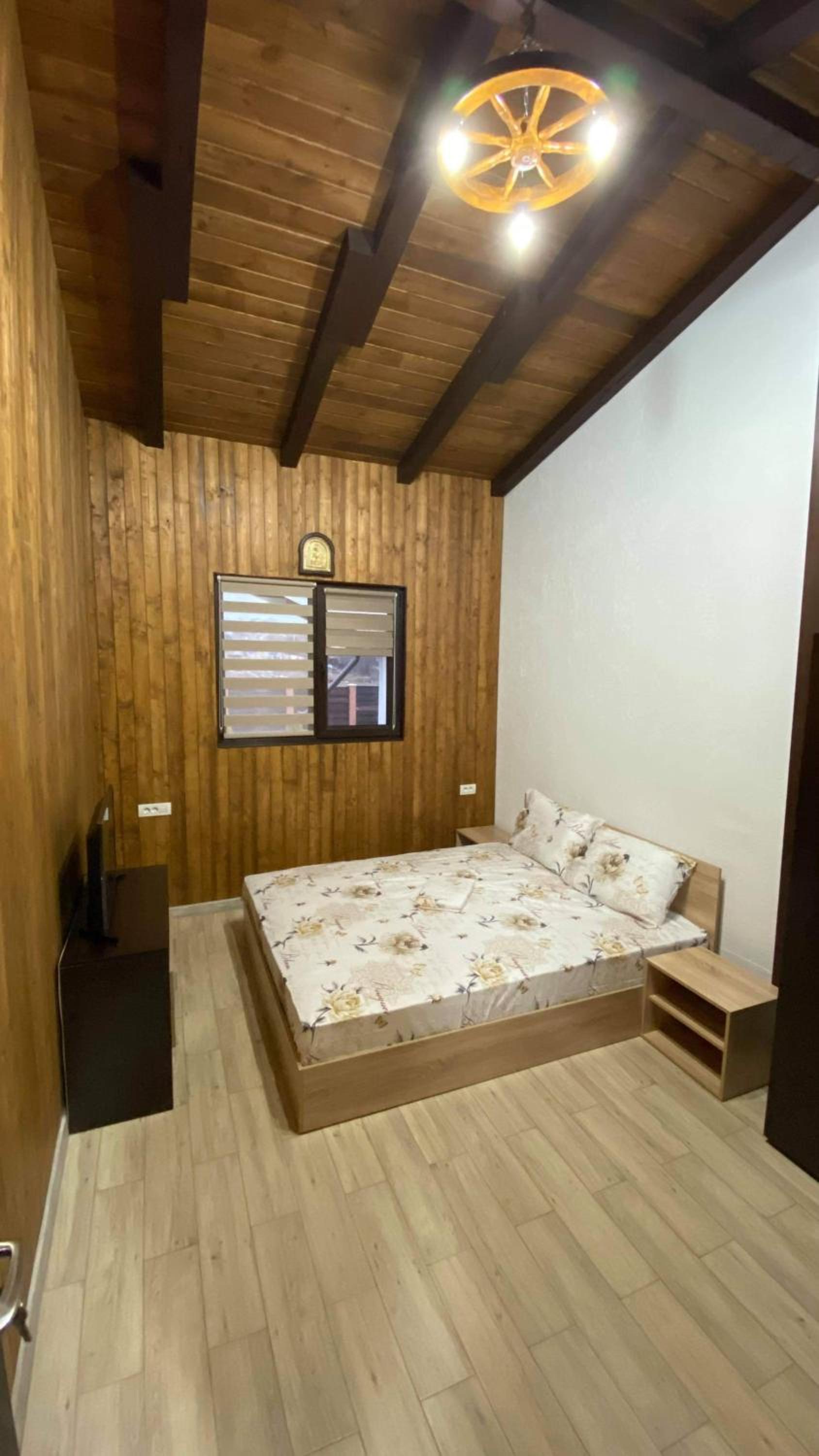 One-Bedroom Chalet - Photo 11