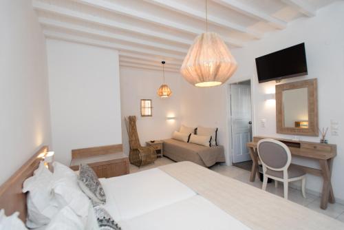 Superior Studio (3 Adults)