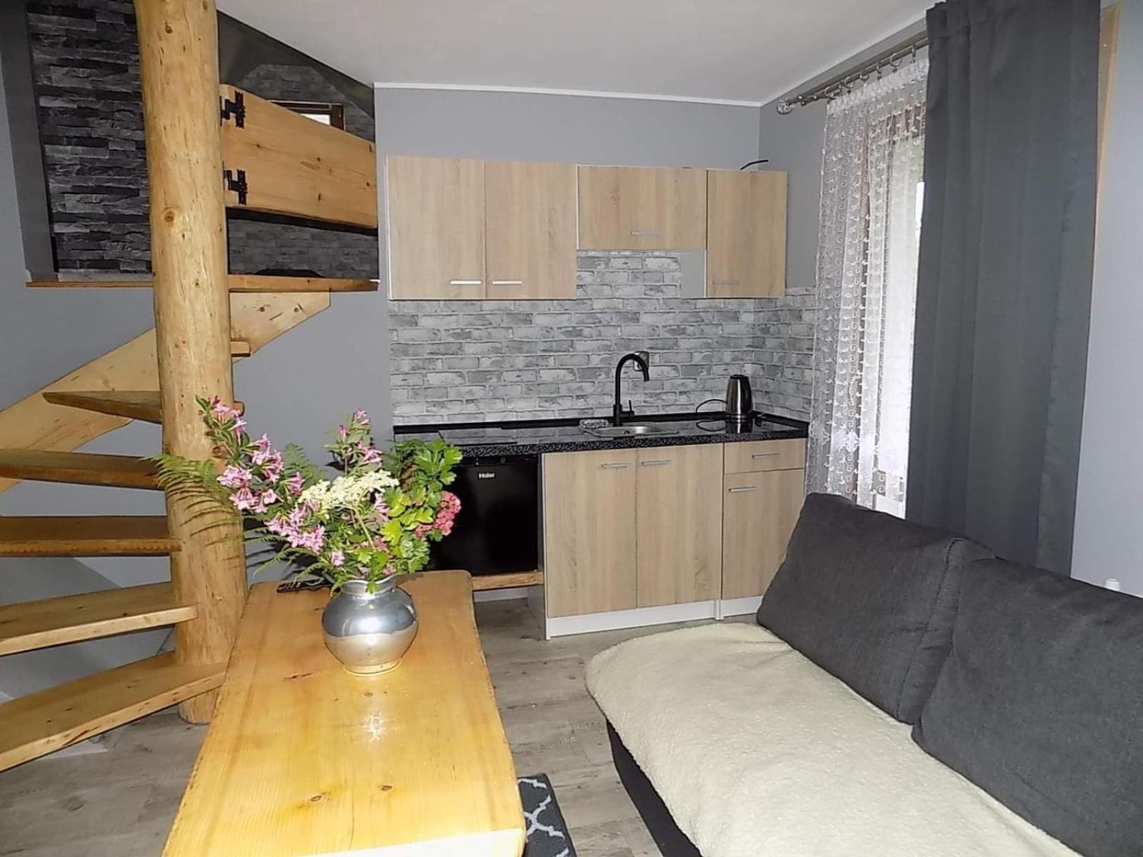 Maisonette photo 1