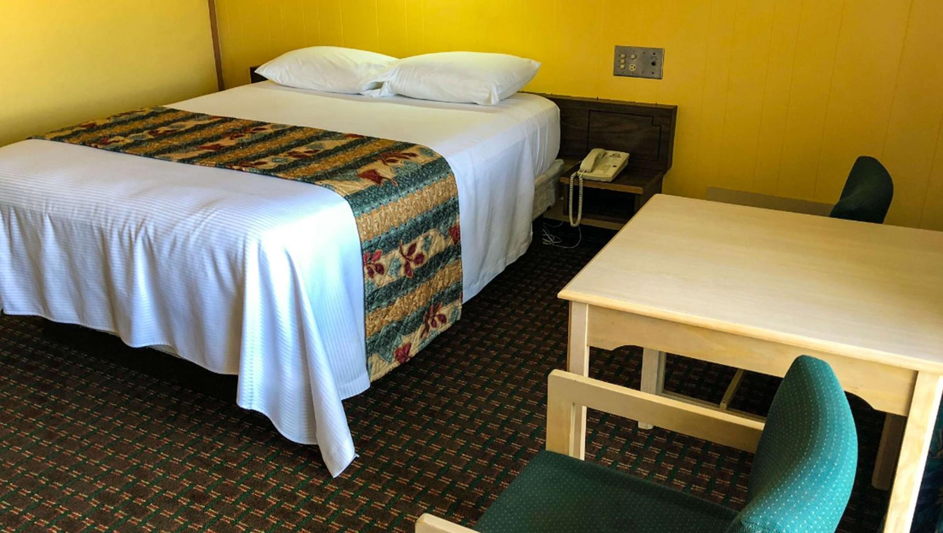Standard Queen Room - Photo 1