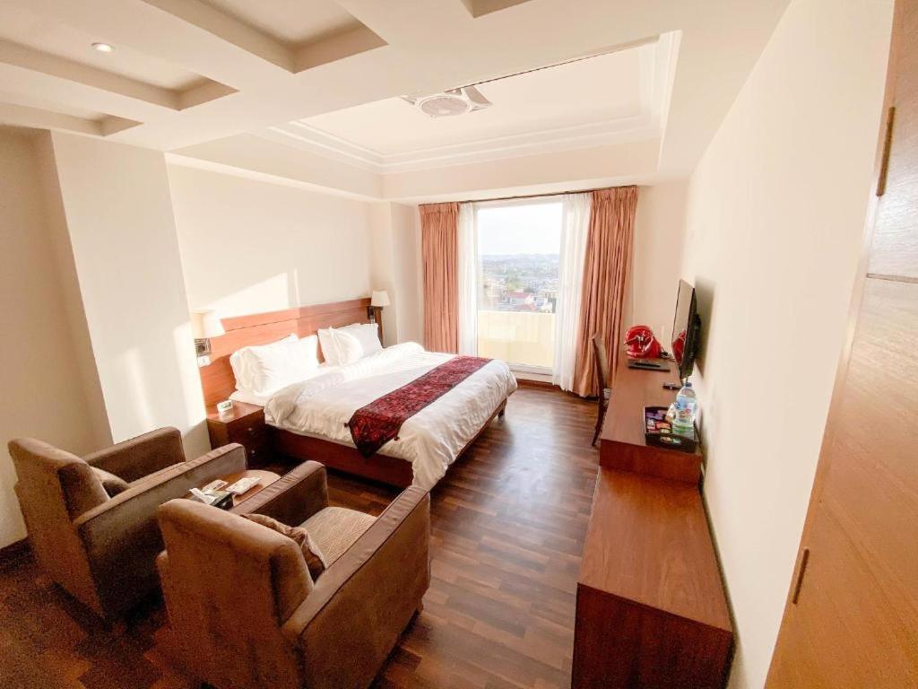 King Room with Garden View photo 3