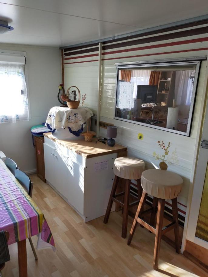 Mobile Home - Photo 18