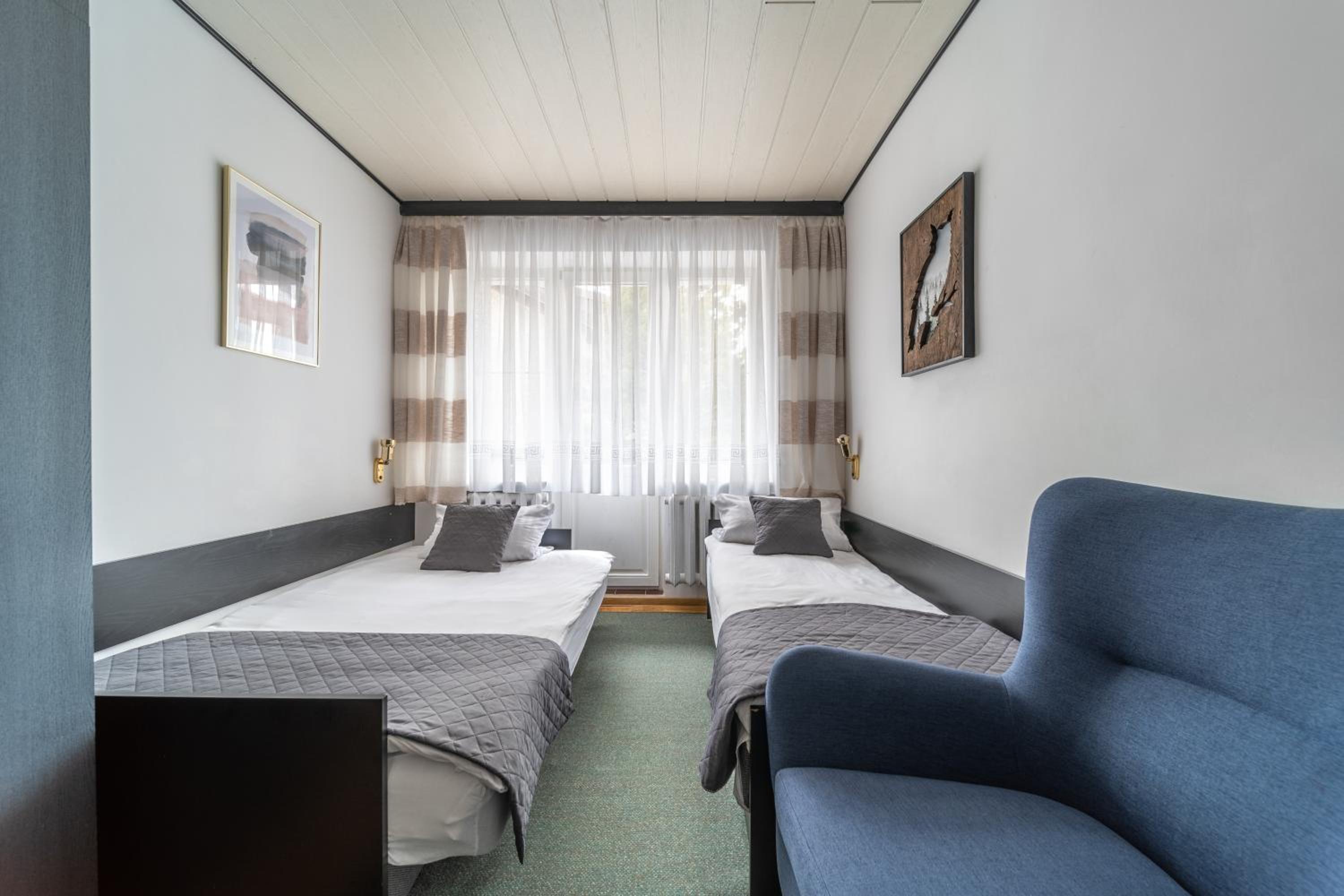Twin Room with Balcony photo 2