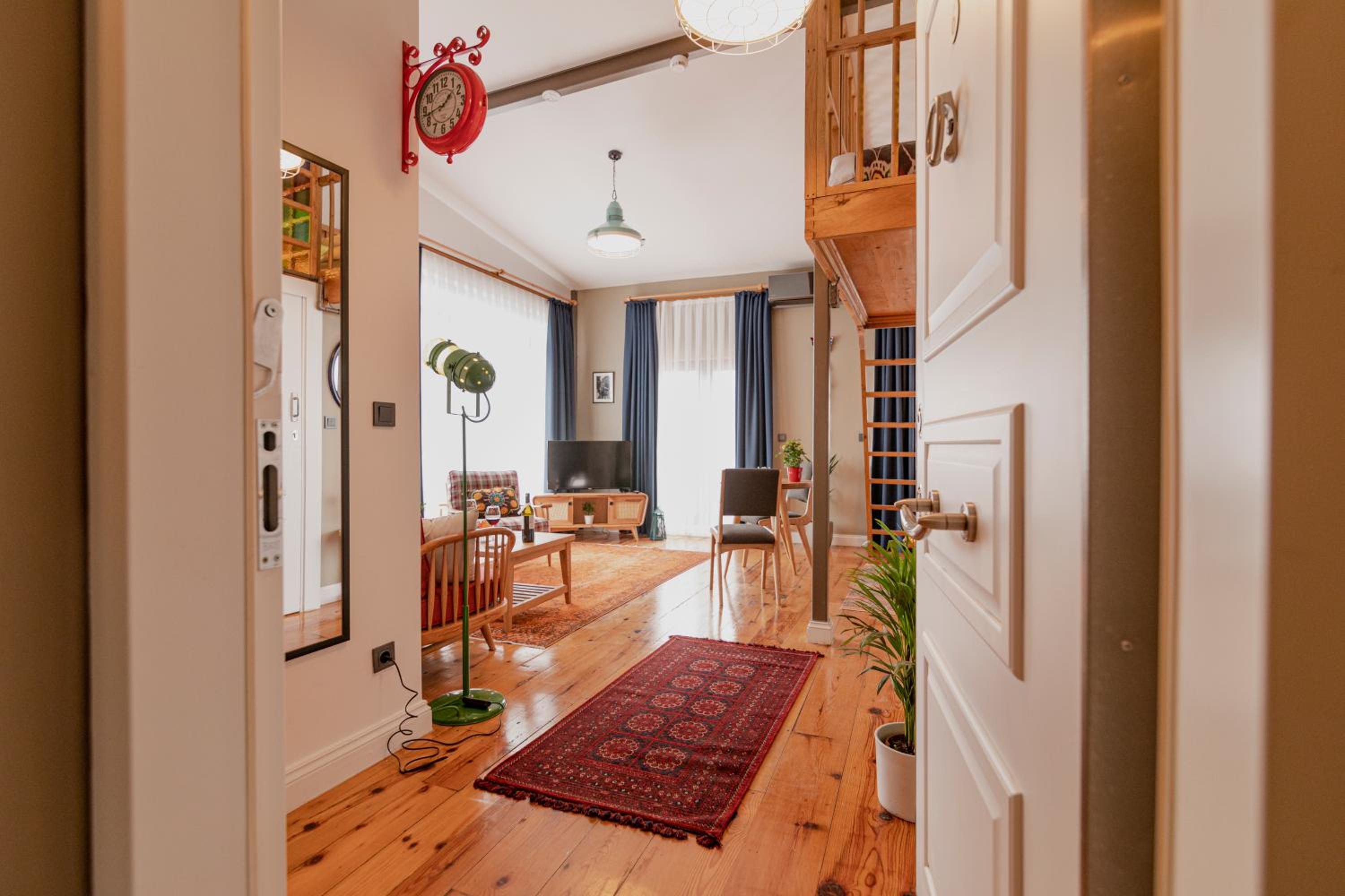 Studio with Terrace photo 2