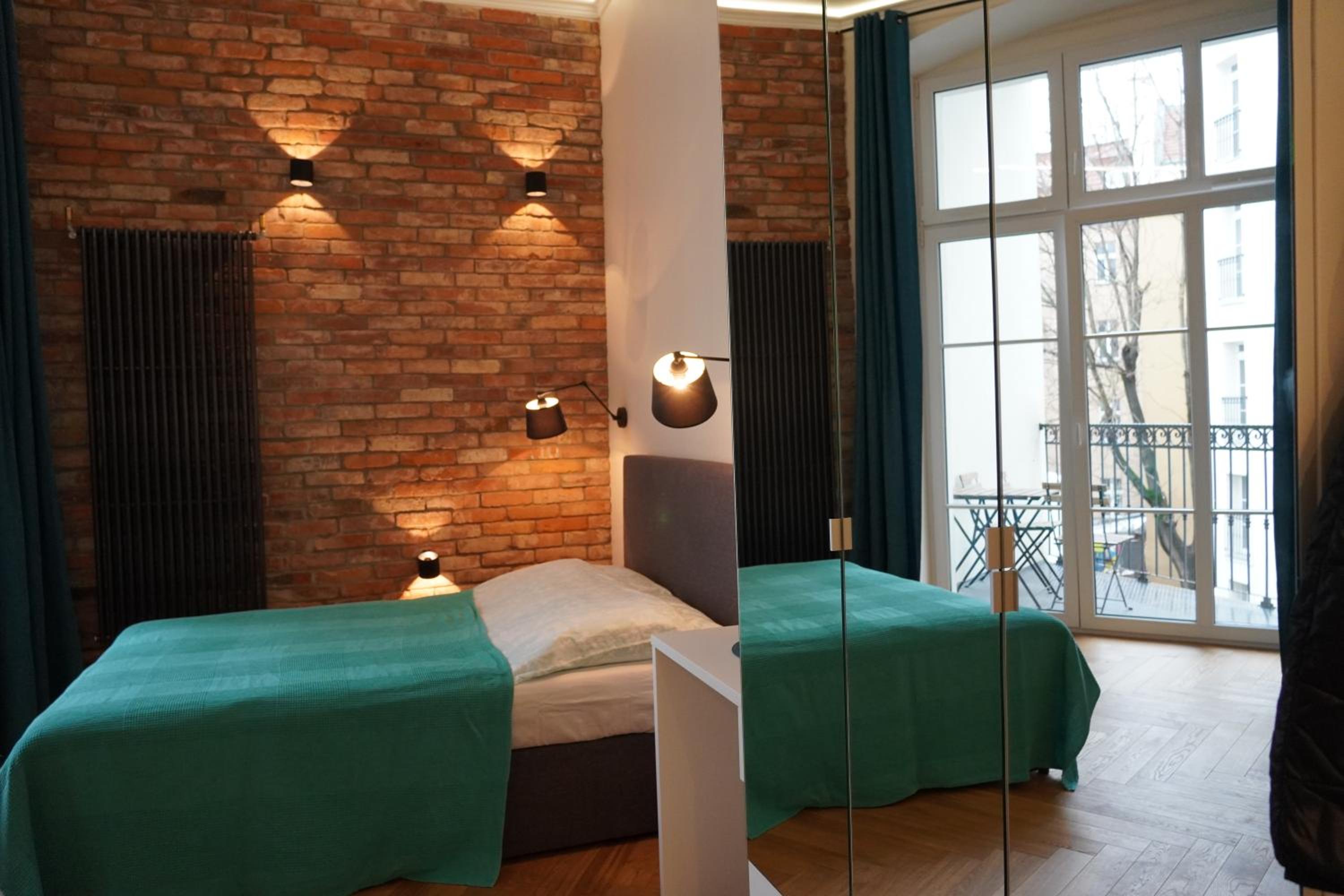 Studio Apartment with Mezzanine - Photo 9