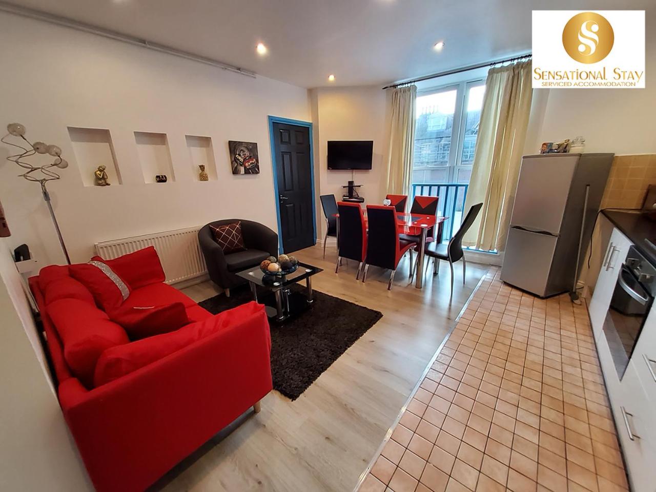 Three-Bedroom Apartment - Photo 9