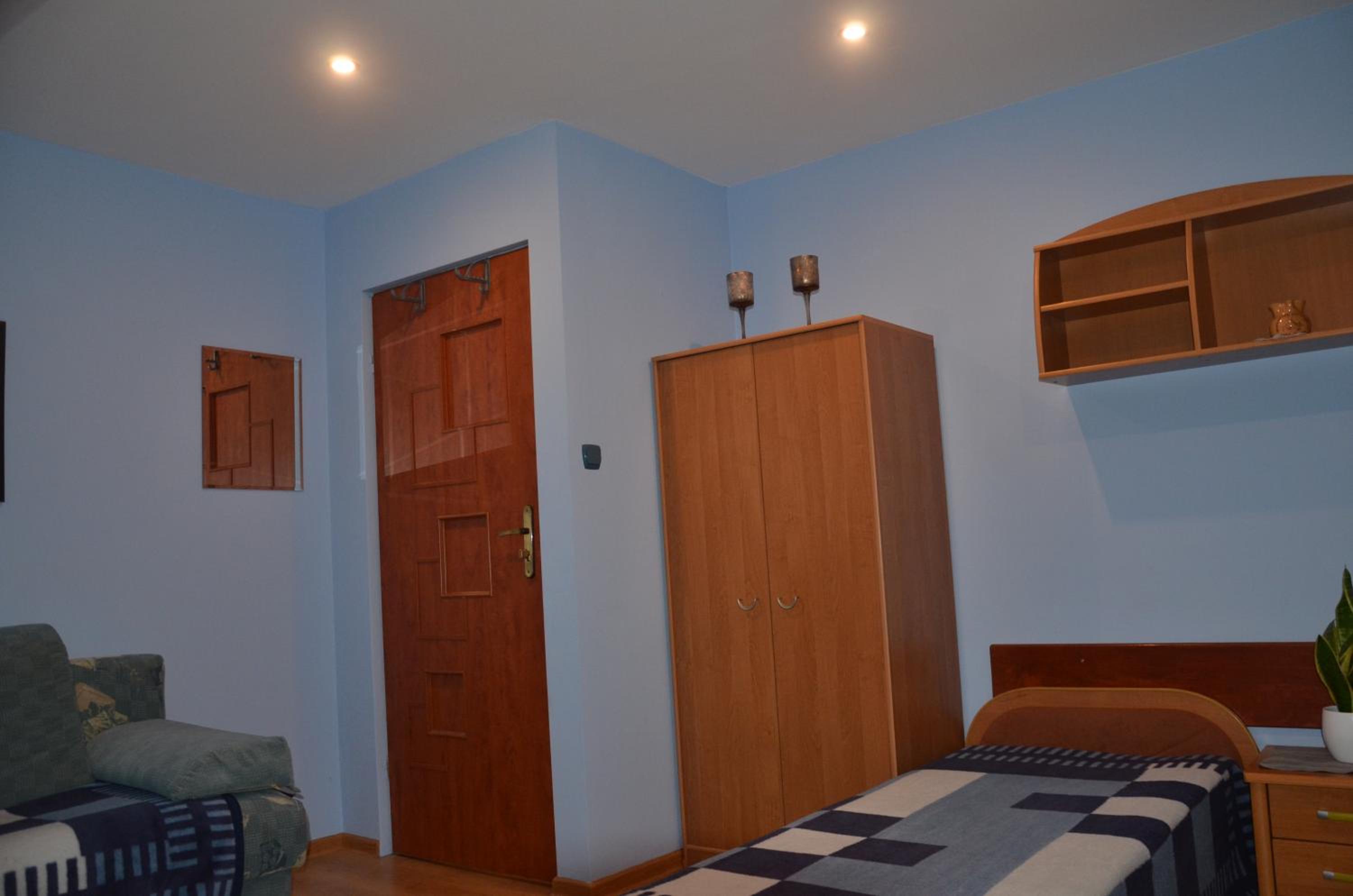Family Studio - Photo 6