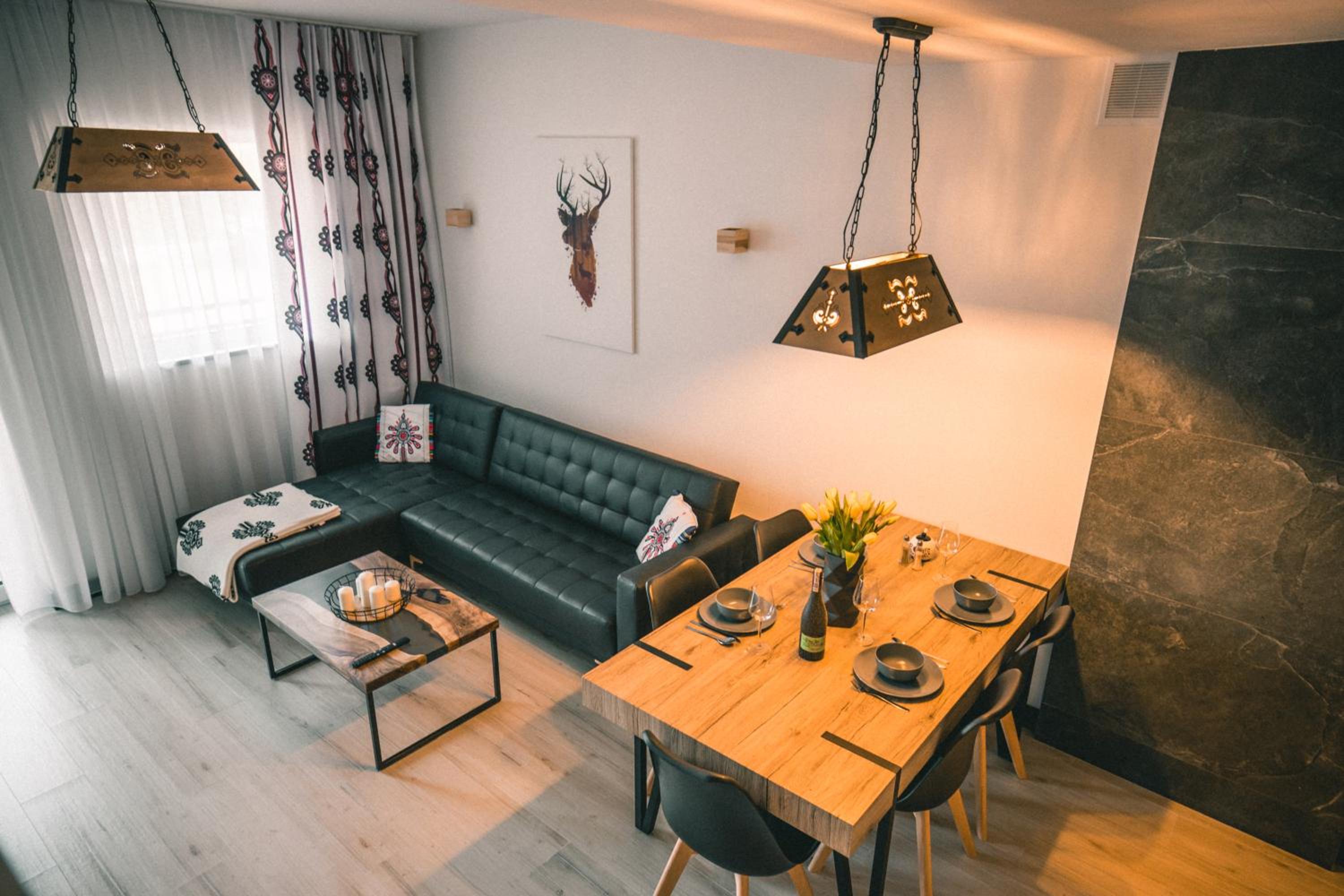 Two-Bedroom Apartment - Photo 3