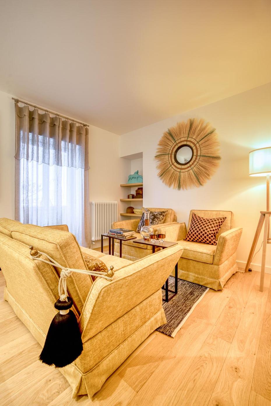Suite - Photo 3