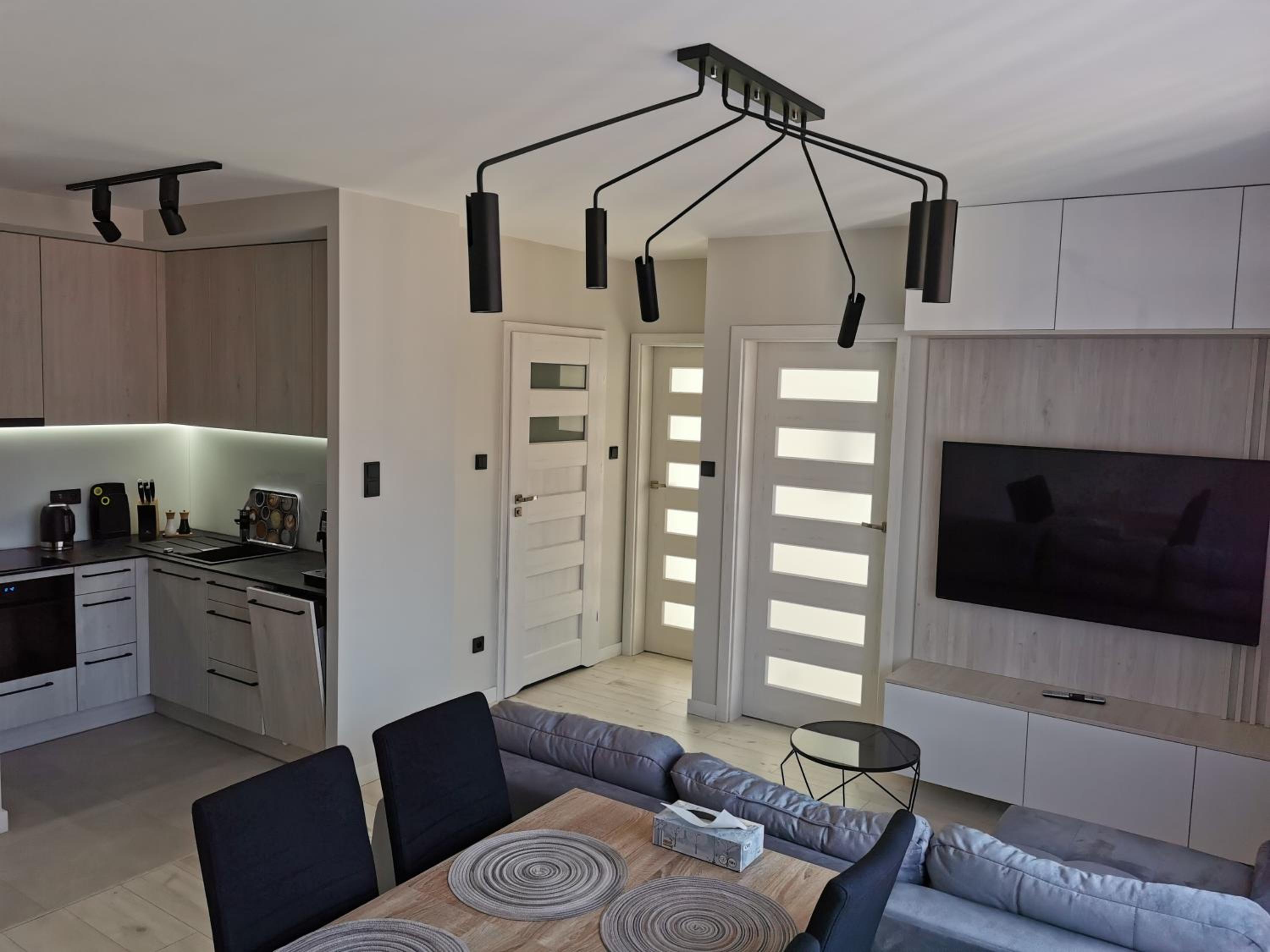 Two-Bedroom Apartment - Photo 8
