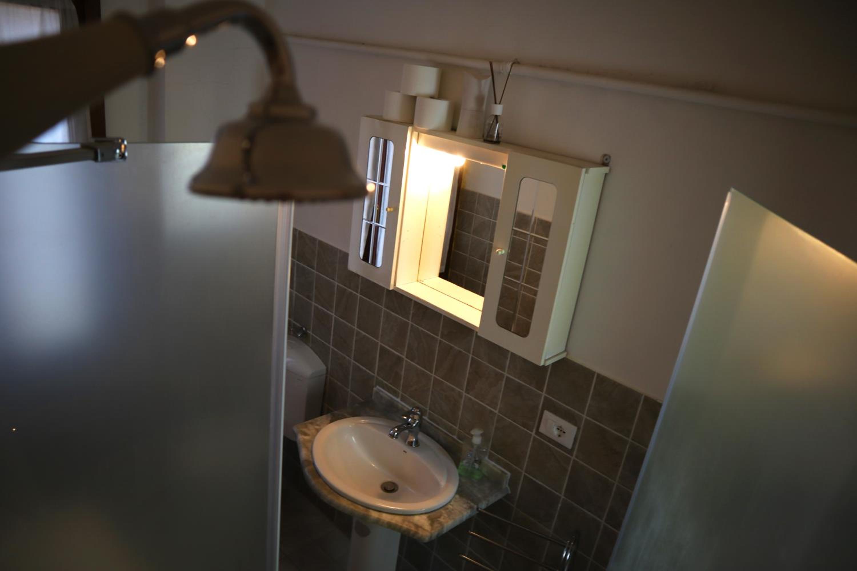 Double Room with Private External Bathroom photo 2