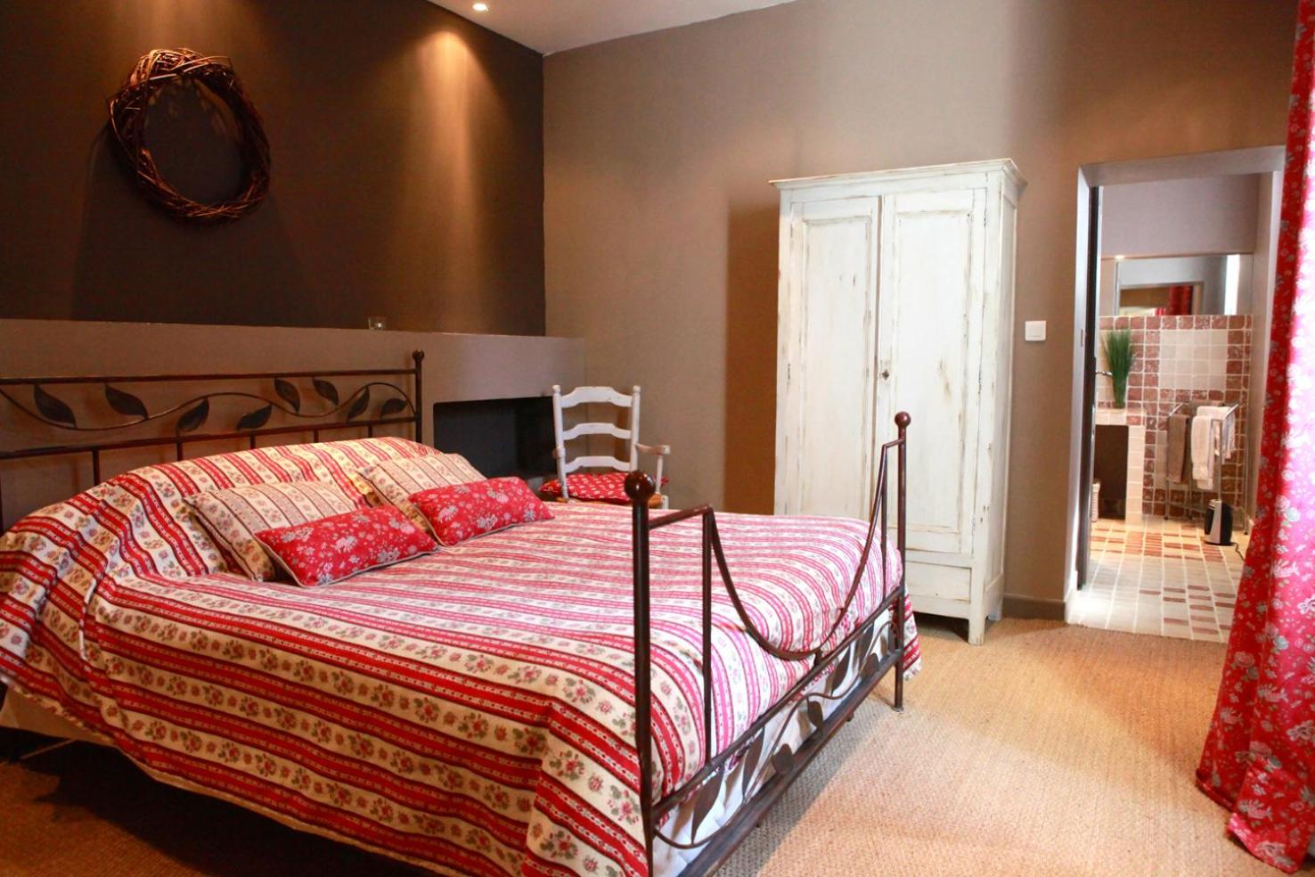 Quadruple Room with Garden View - Photo 2