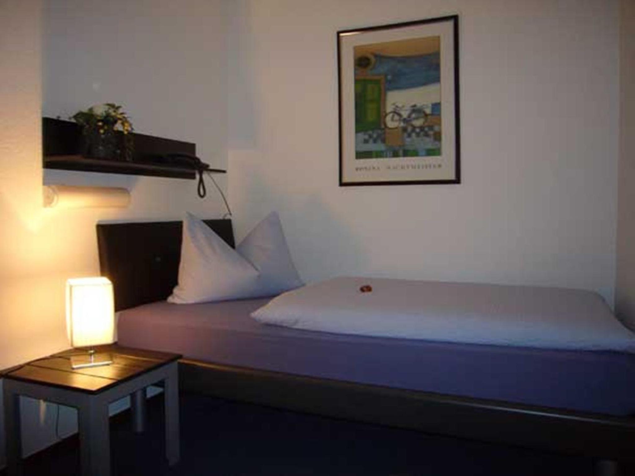 Standard Single Room with Shower