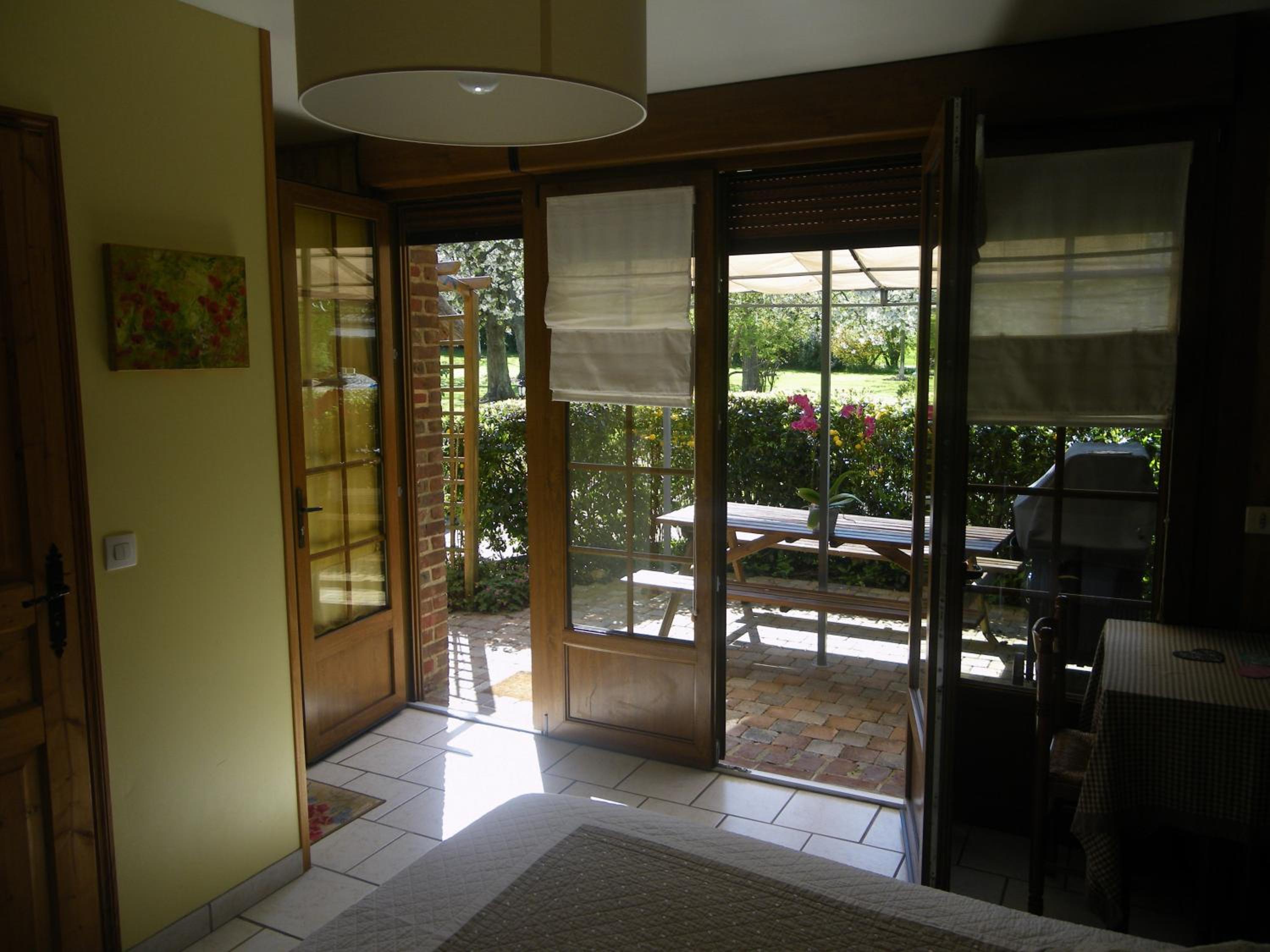 Double Room with Shower - Photo 2