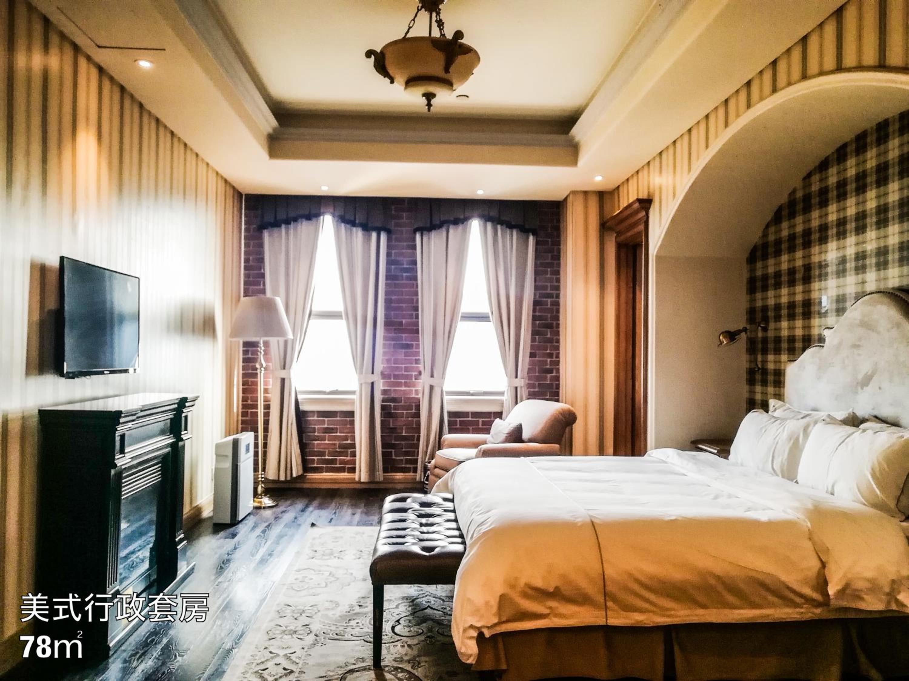 Executive Suite
