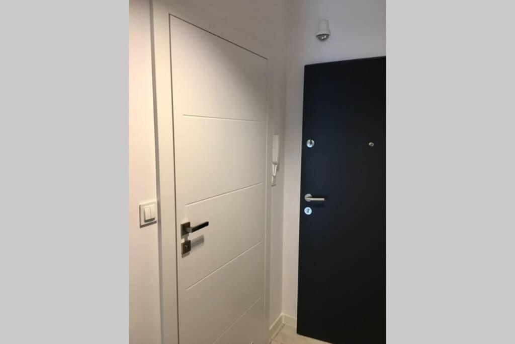 One-Bedroom Apartment - Photo 15