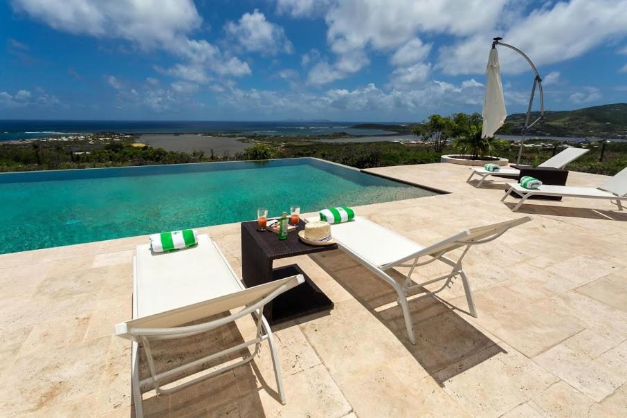 Villa with Sea View photo 2