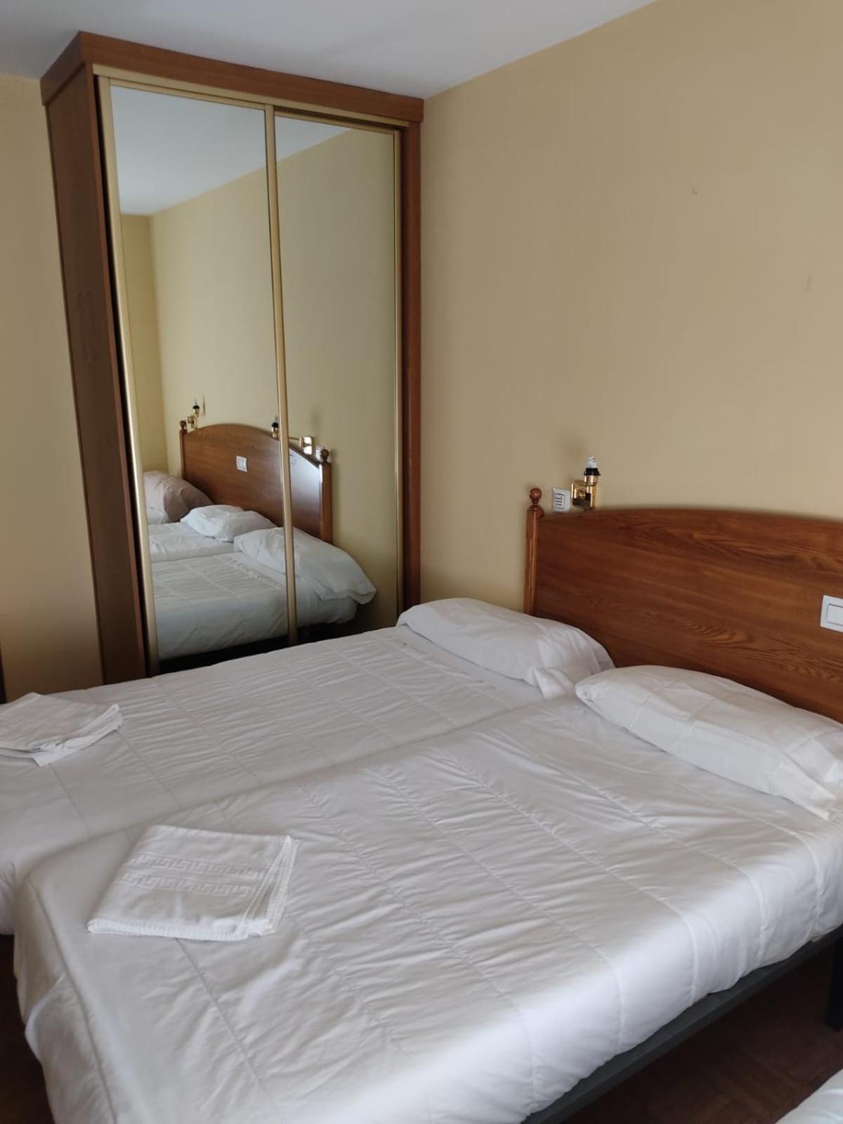 Standard Triple Room photo 2