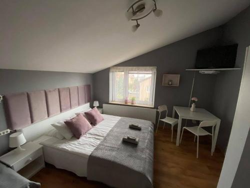 Deluxe Double or Twin Room photo 2