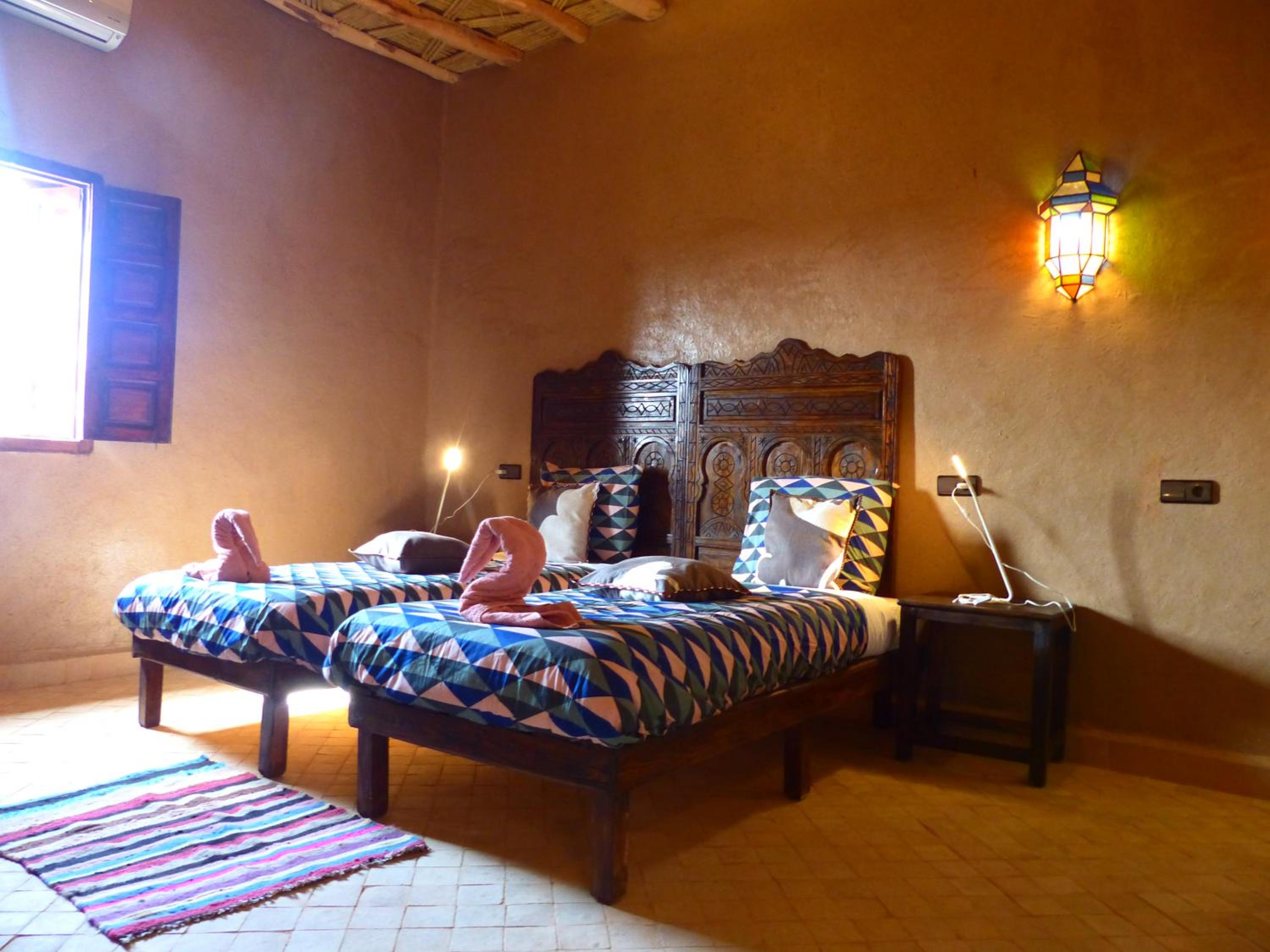 Deluxe Room (2 Adults + 1 Child)