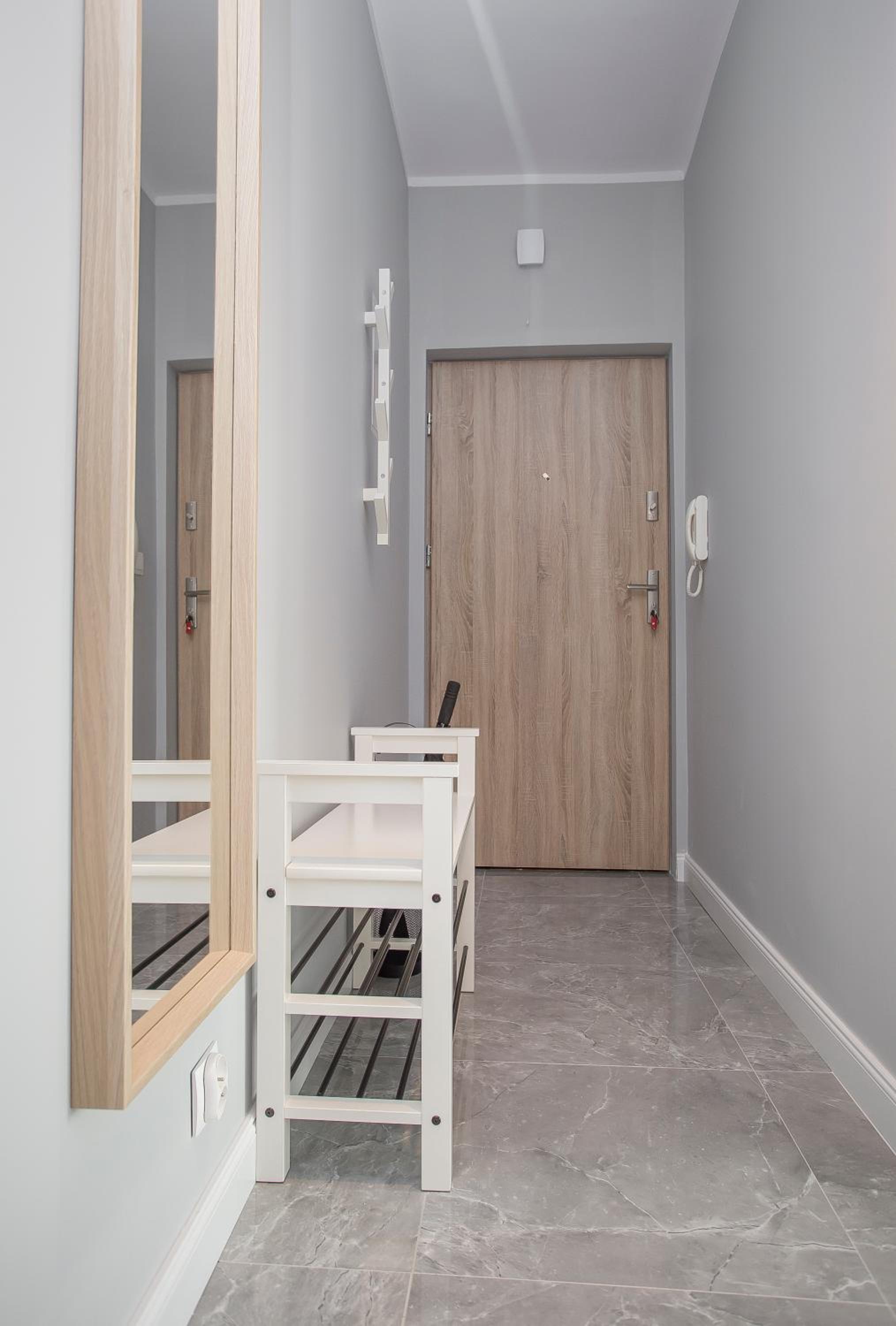 One-Bedroom Apartment - Photo 31