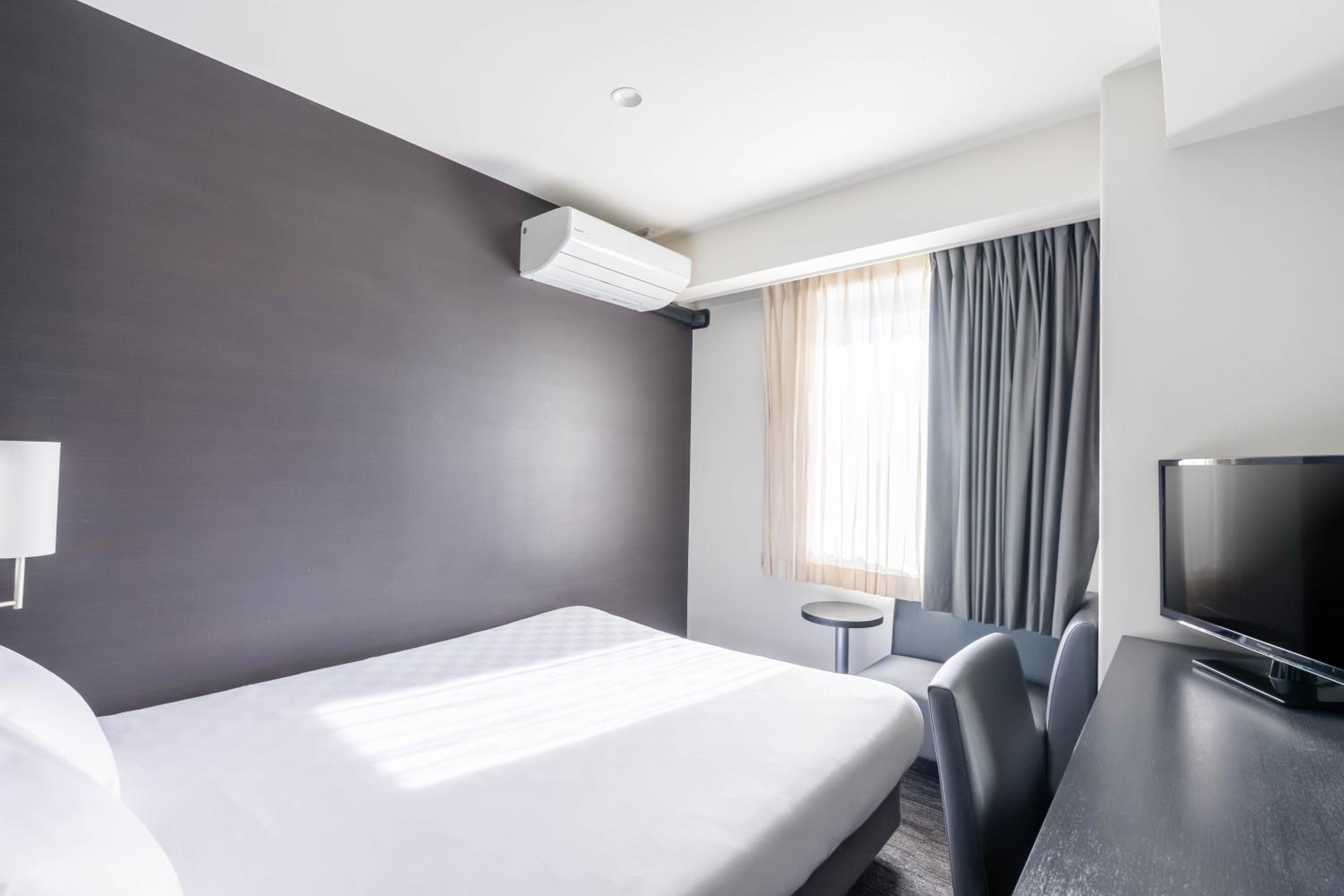 Standard Plus Queen Room