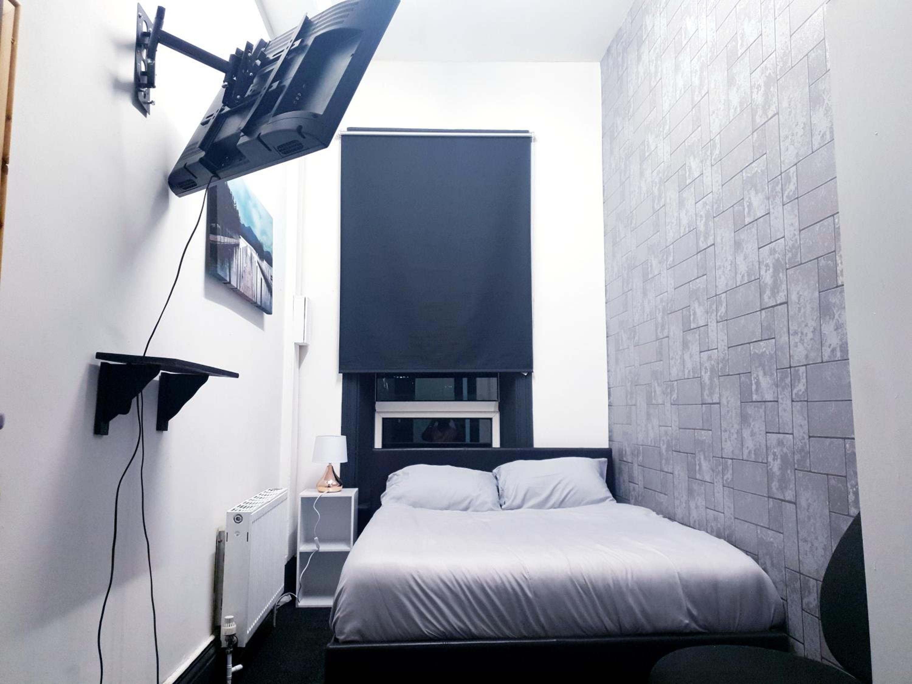 Economy Double Room photo 3