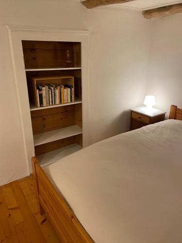 Double Room with Private Bathroom - Photo 6