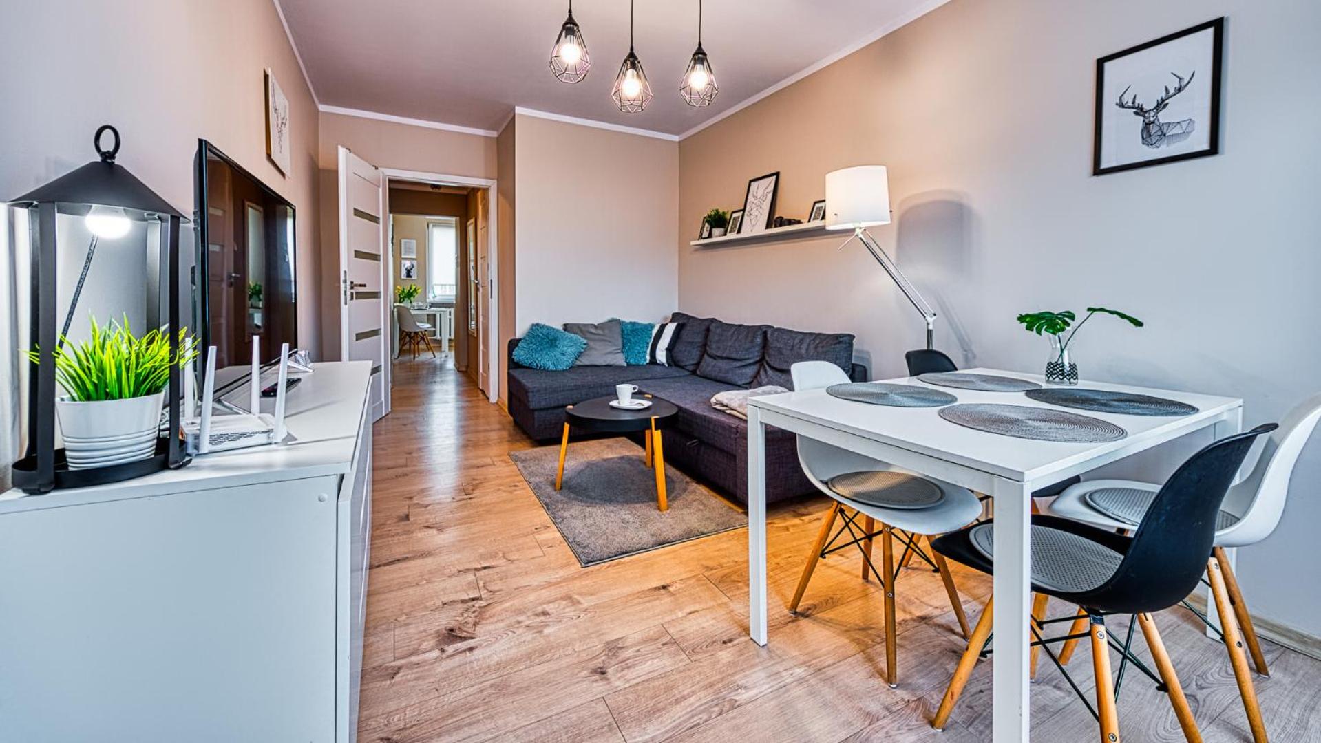 One-Bedroom Apartment - Photo 9