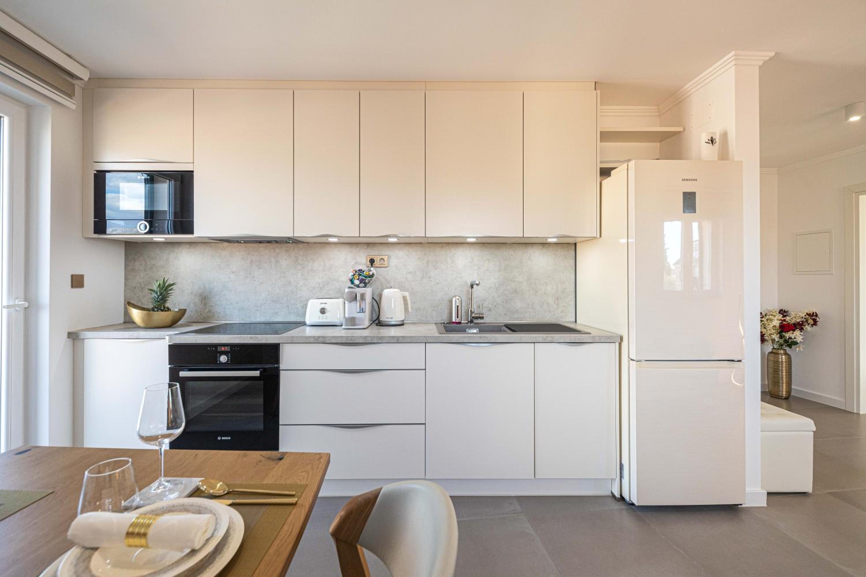 Two-Bedroom Apartment - Photo 6