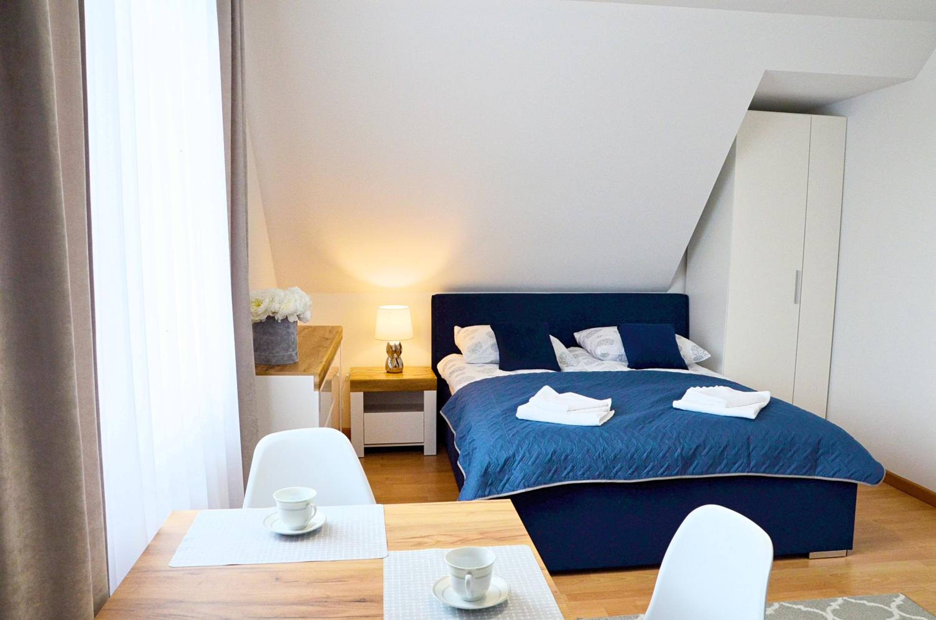 Large Double Room photo 3