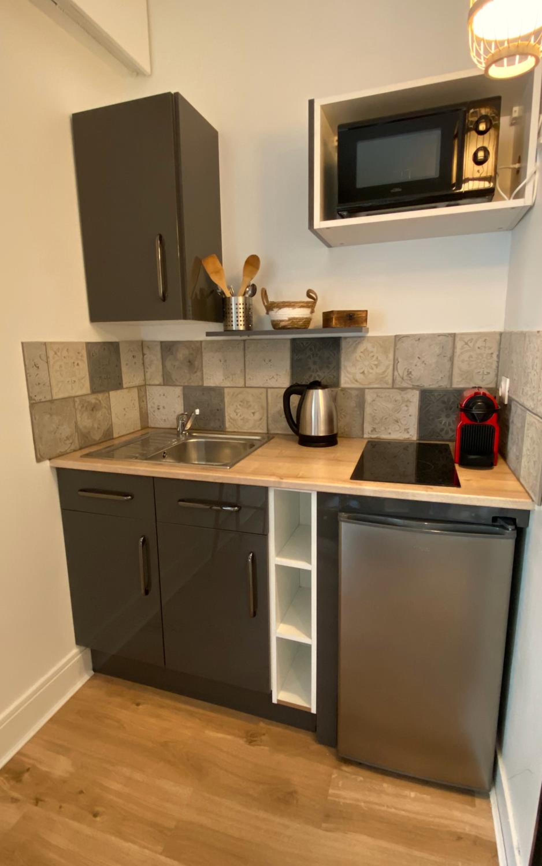 Superior Studio - Photo 1