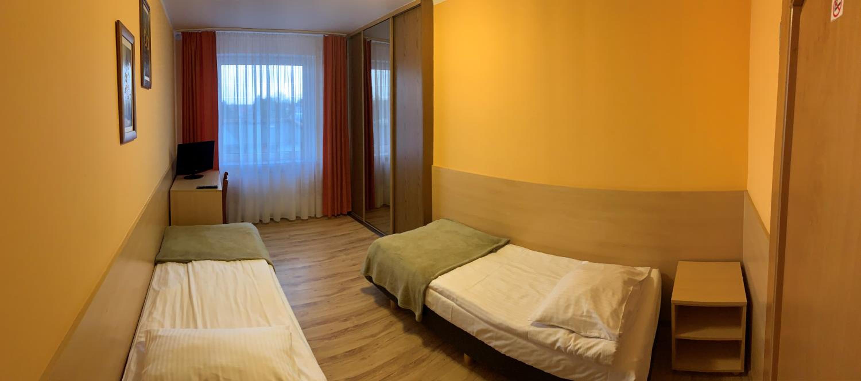 Double Room with Shared Bathroom photo 1