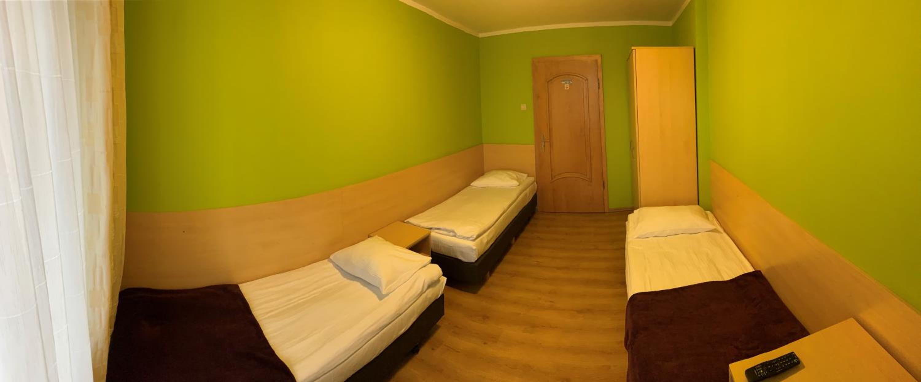 Triple Room with Shared Bathroom photo 2
