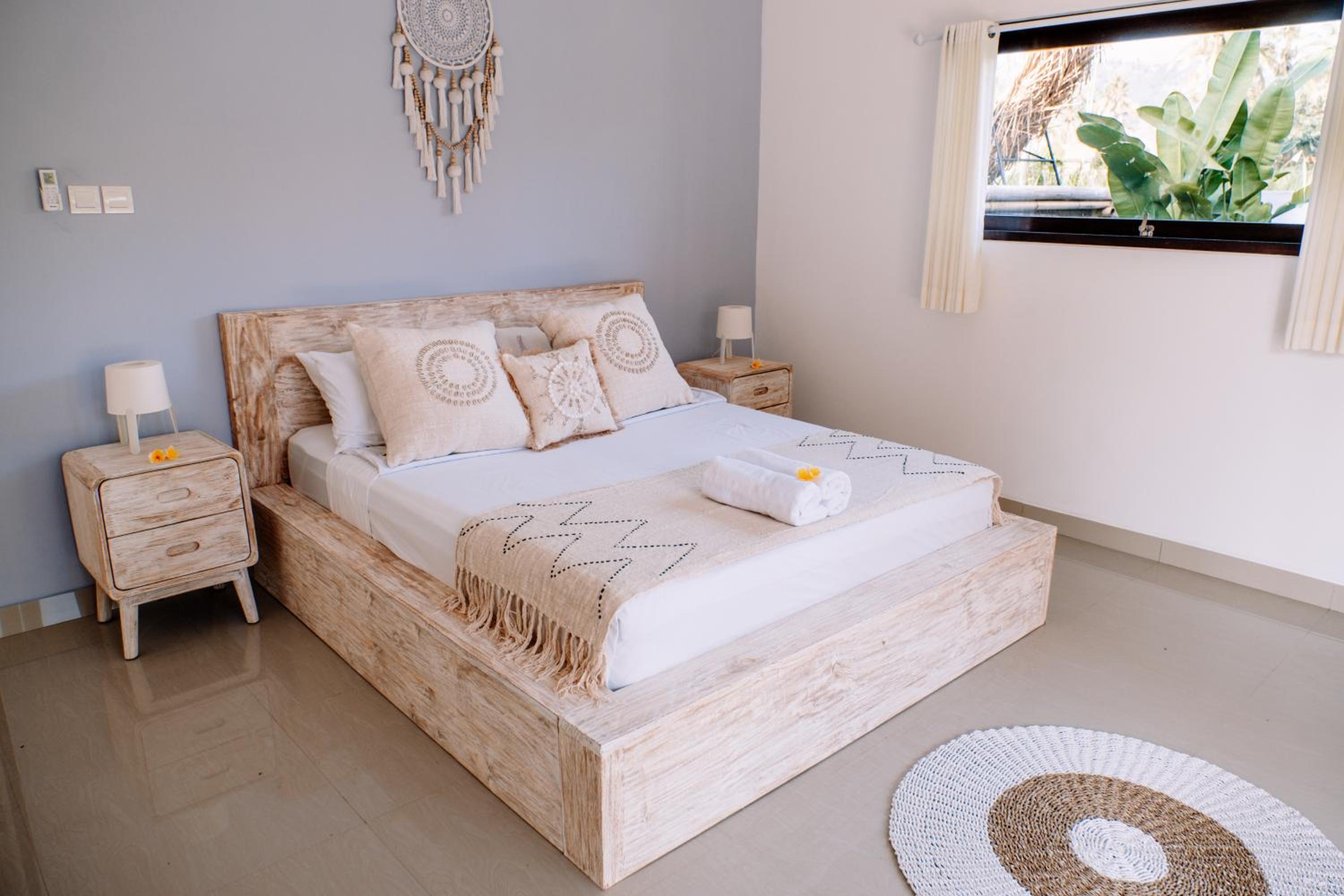 Villa photo 2