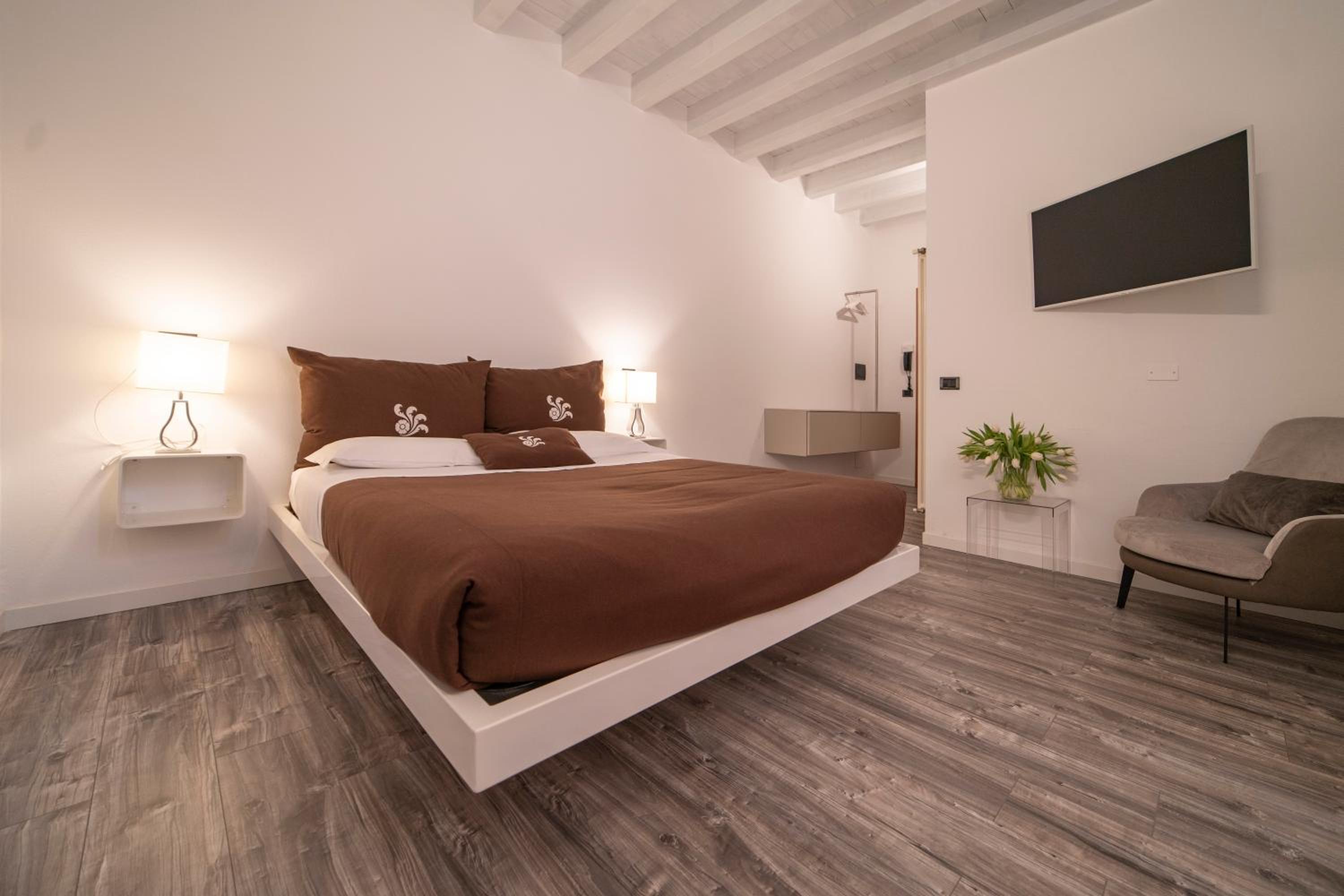 Double Standard Room photo 2
