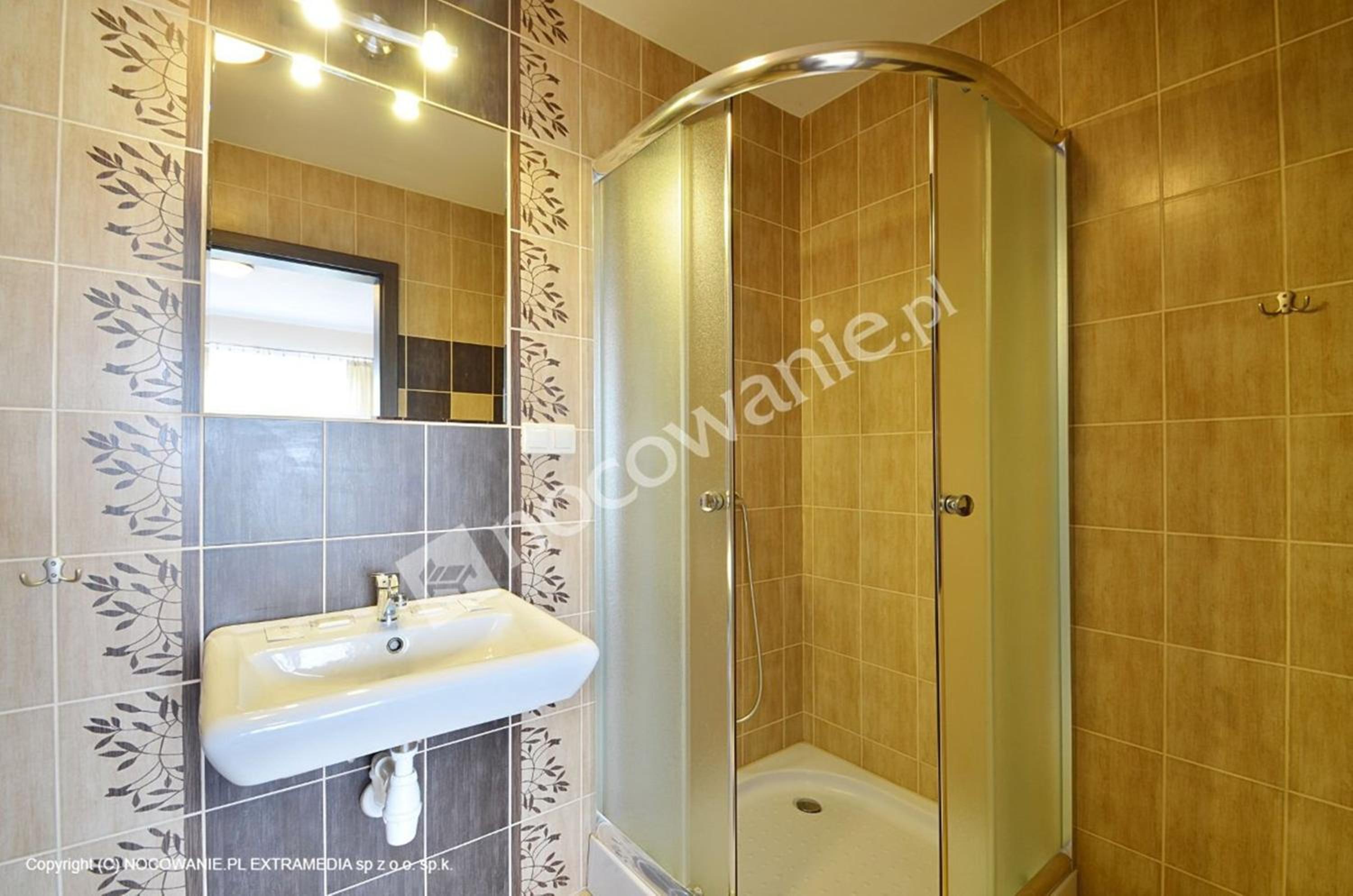 Double or Twin Room with Balcony - Photo 5