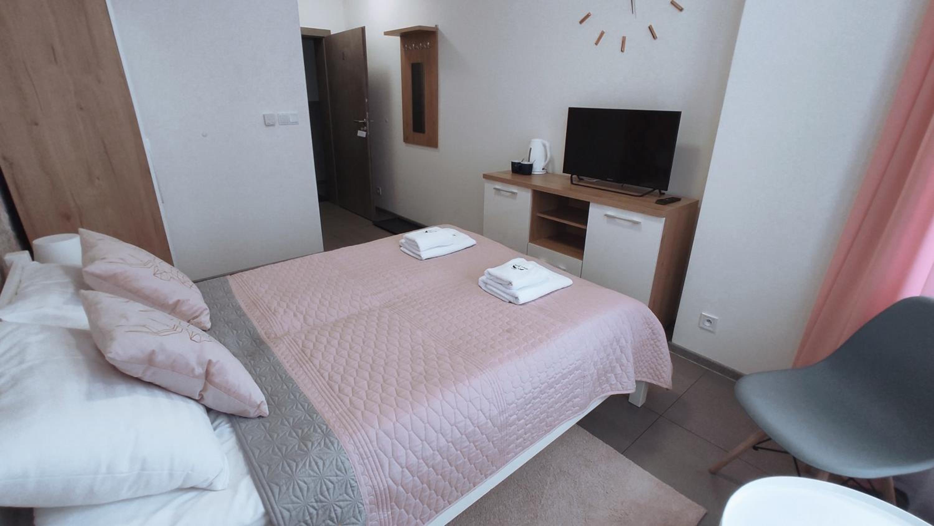 Standard Double Room photo 2