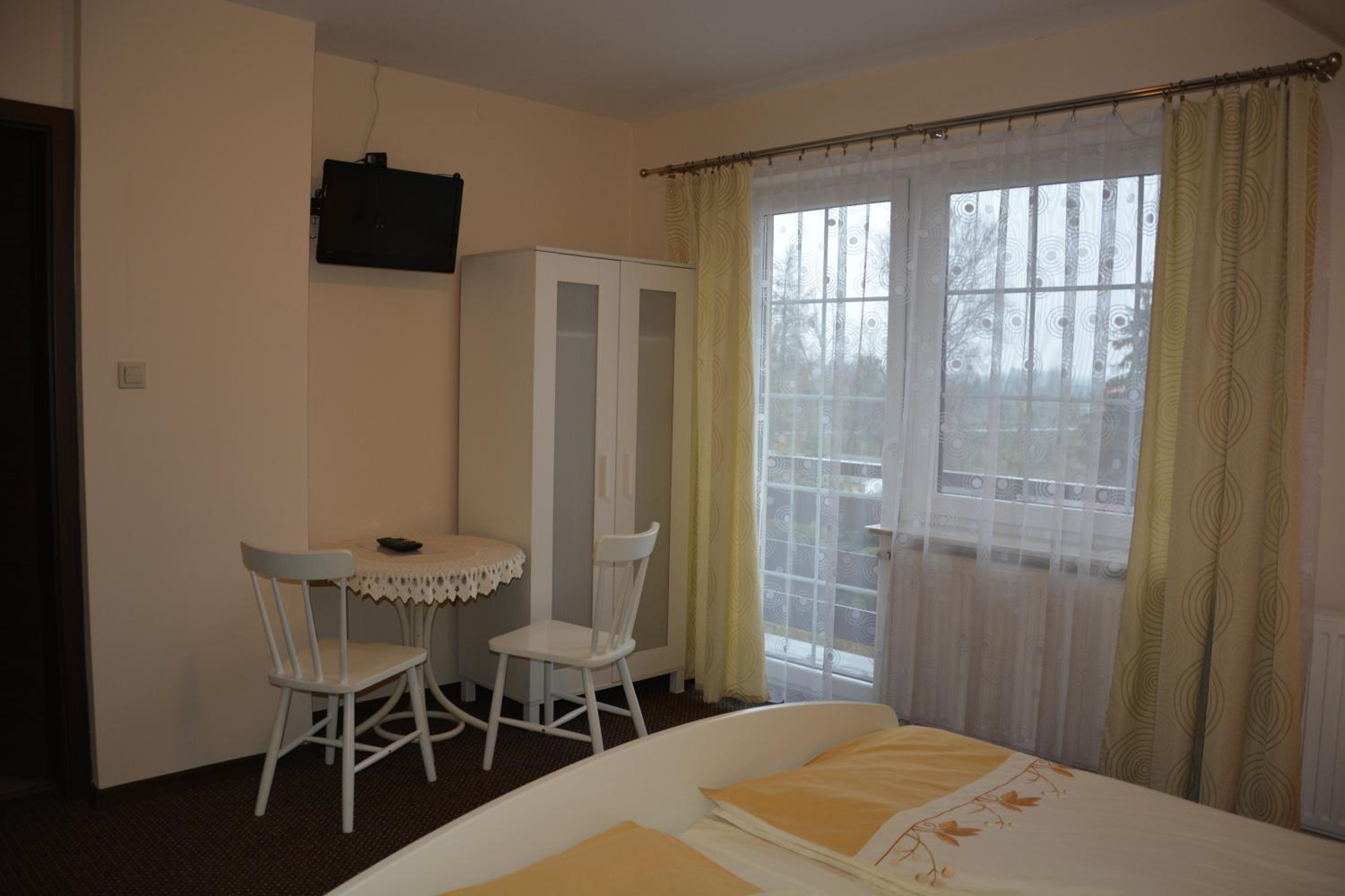 Double or Twin Room with Balcony - Photo 1