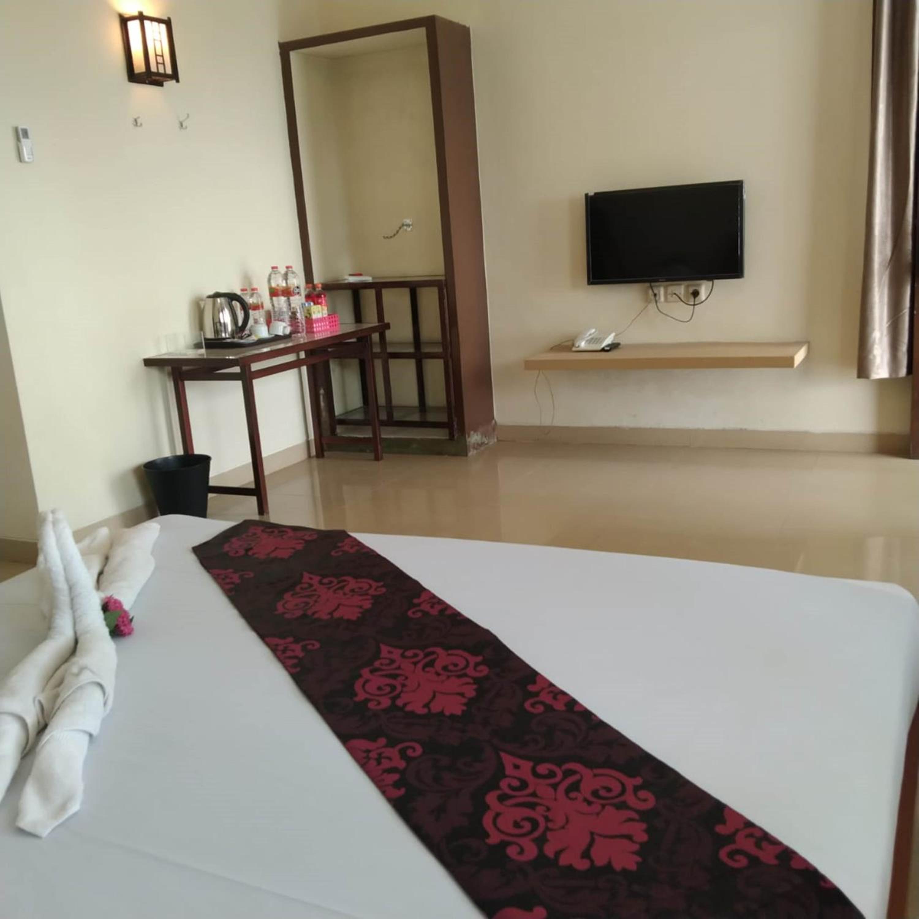 Superior King Room - Photo 5
