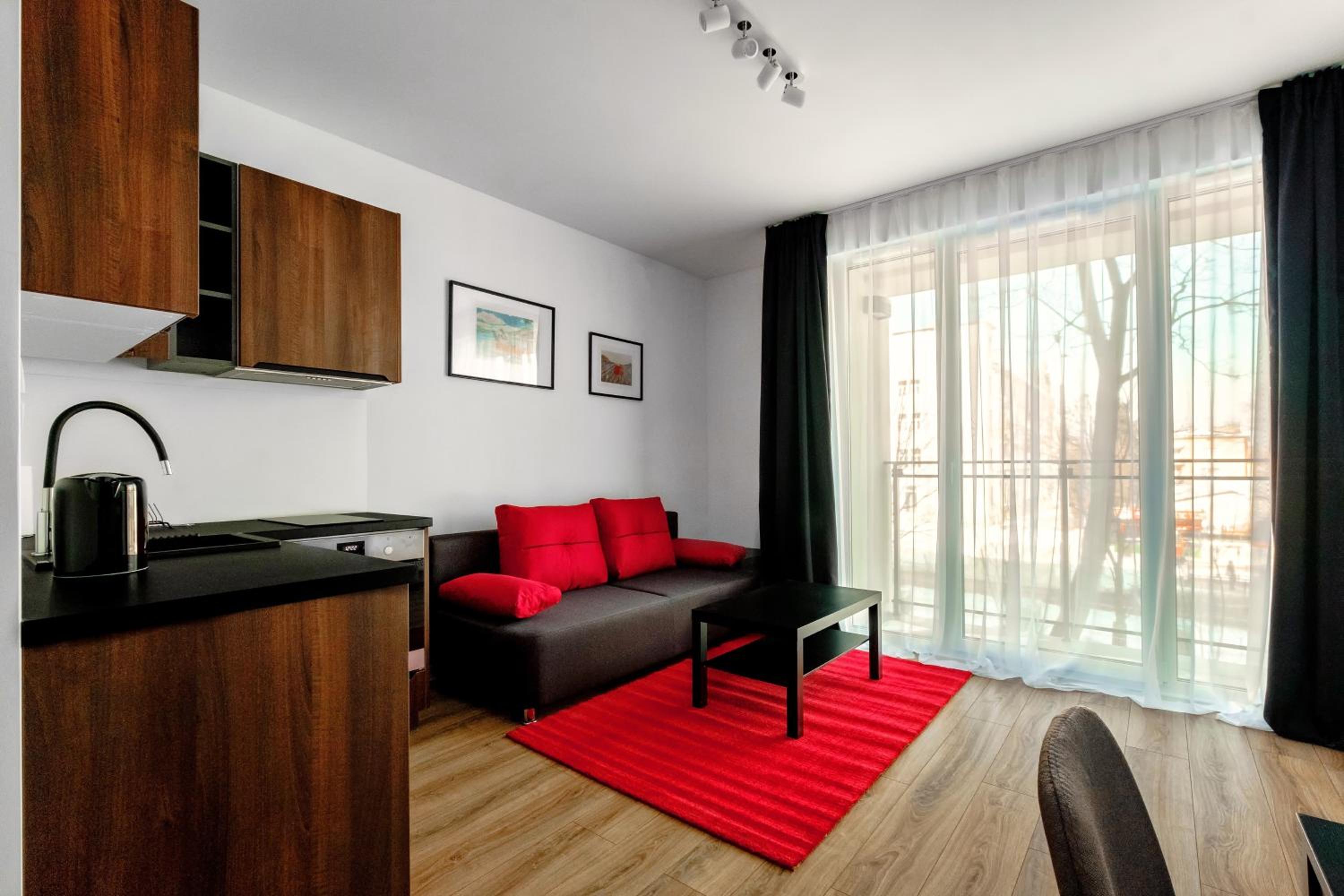 Studio Apartment photo 1