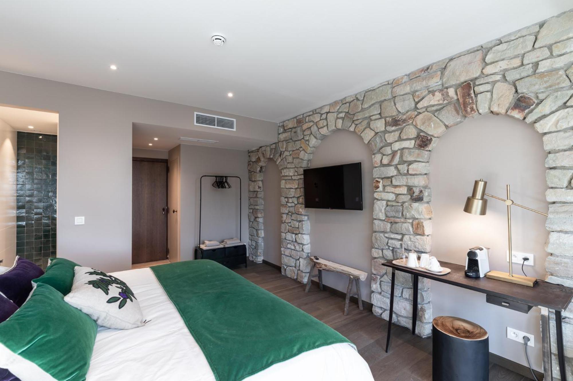 Deluxe Double or Twin Room with Balcony photo 2