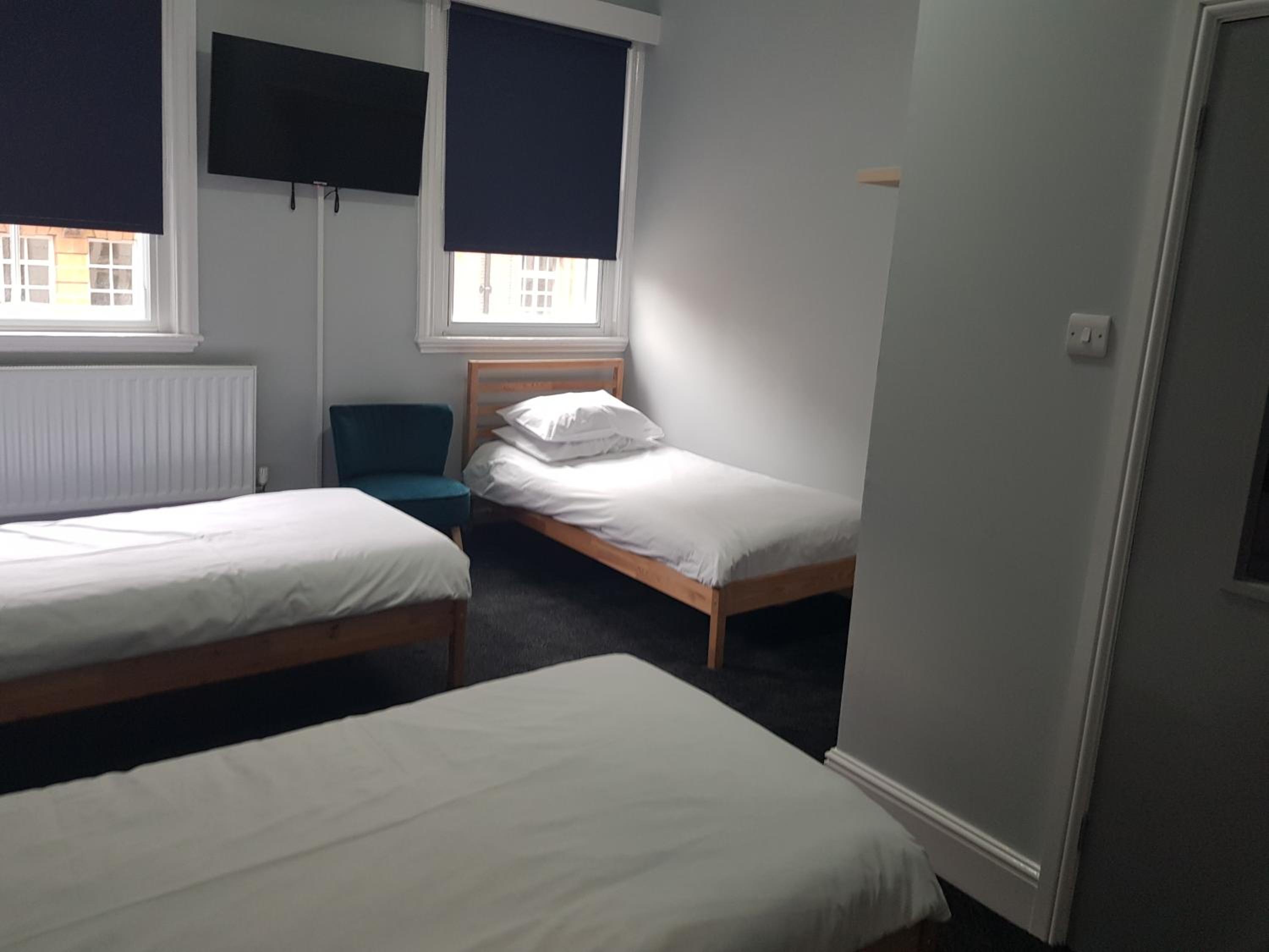 Standard Triple Room - Photo 1