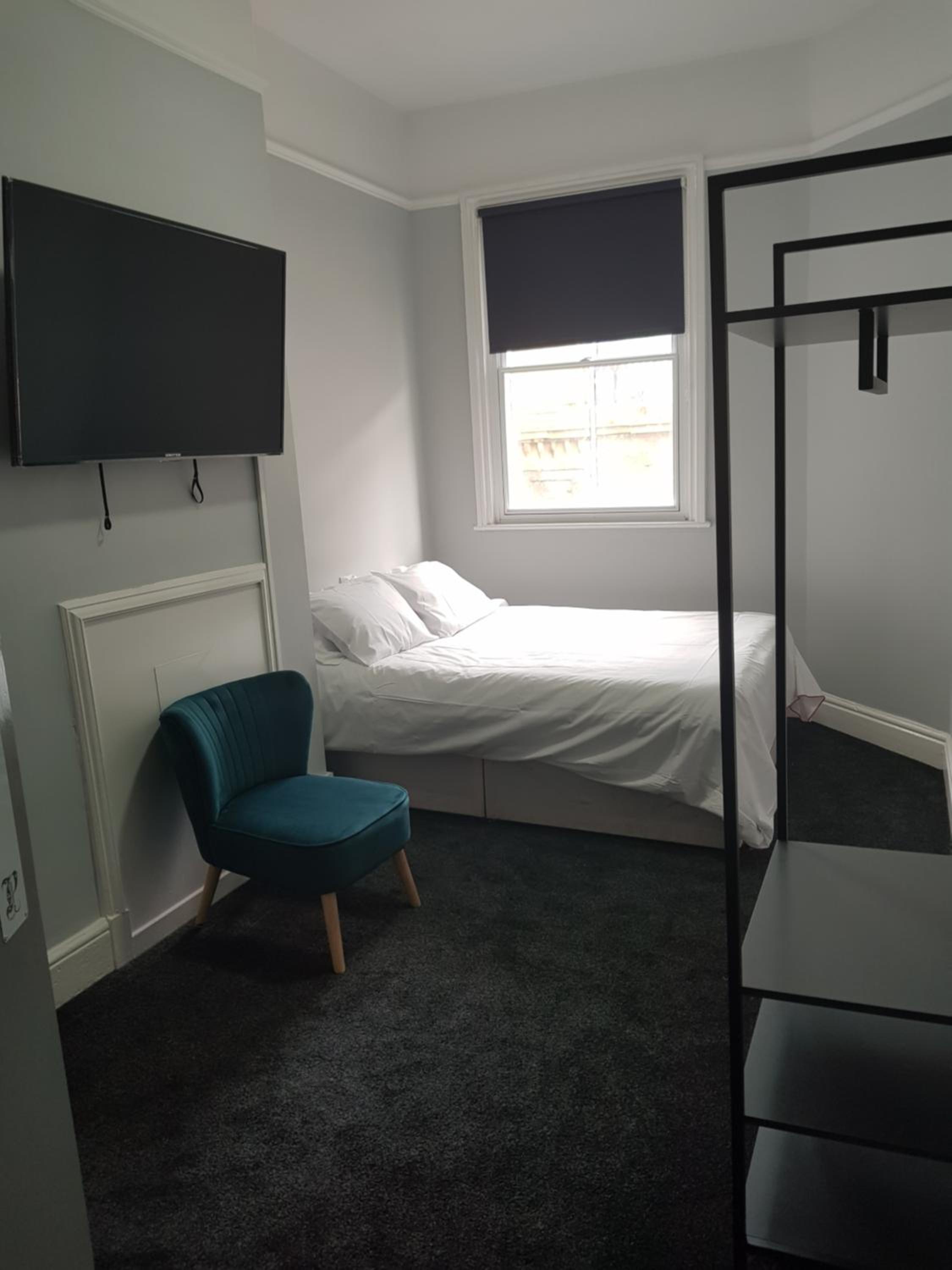 Double Room with Shared Shower Room