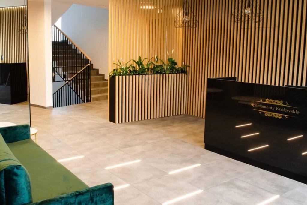 One-Bedroom Apartment - Photo 4