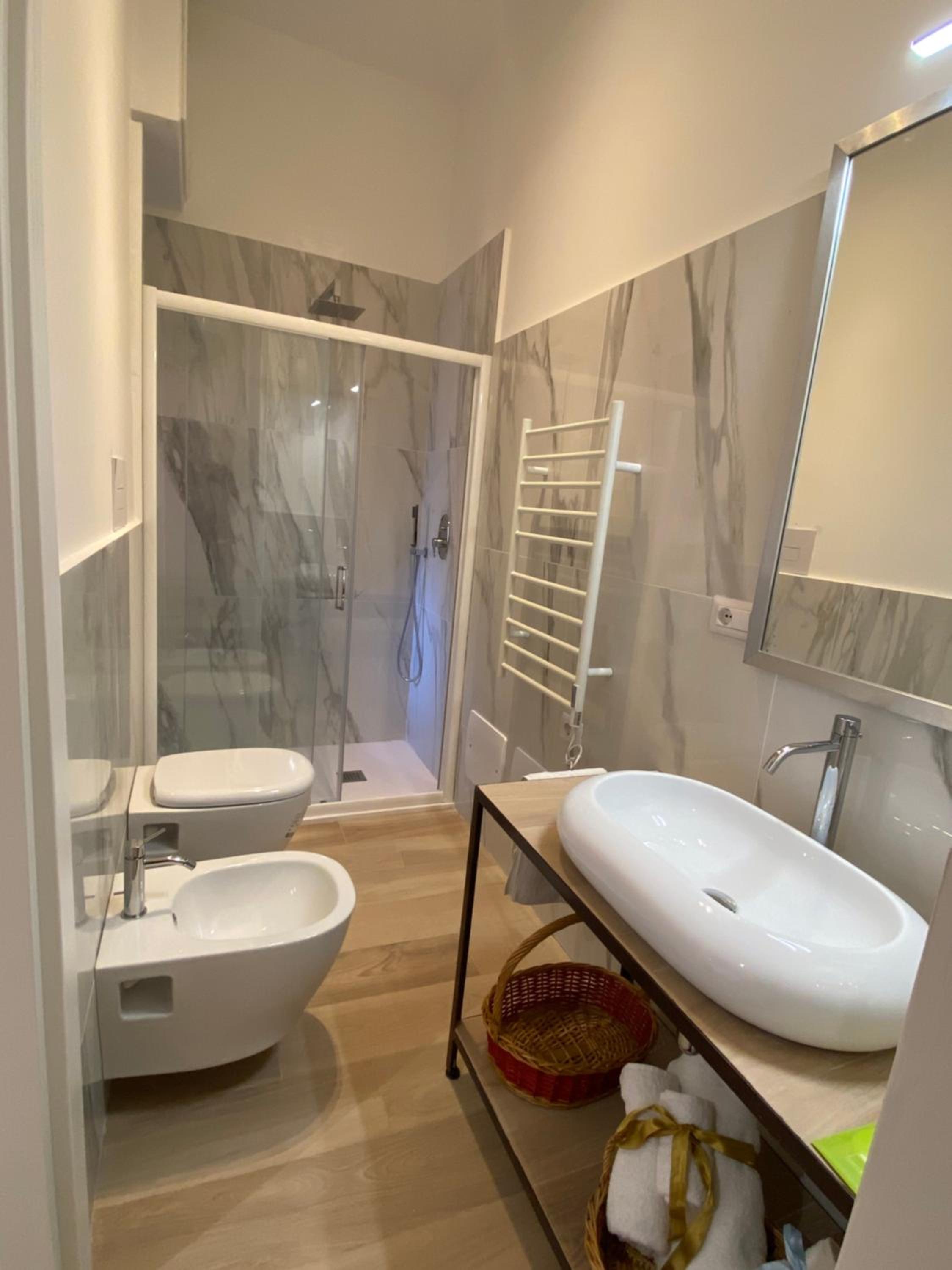 One-Bedroom House - Photo 9