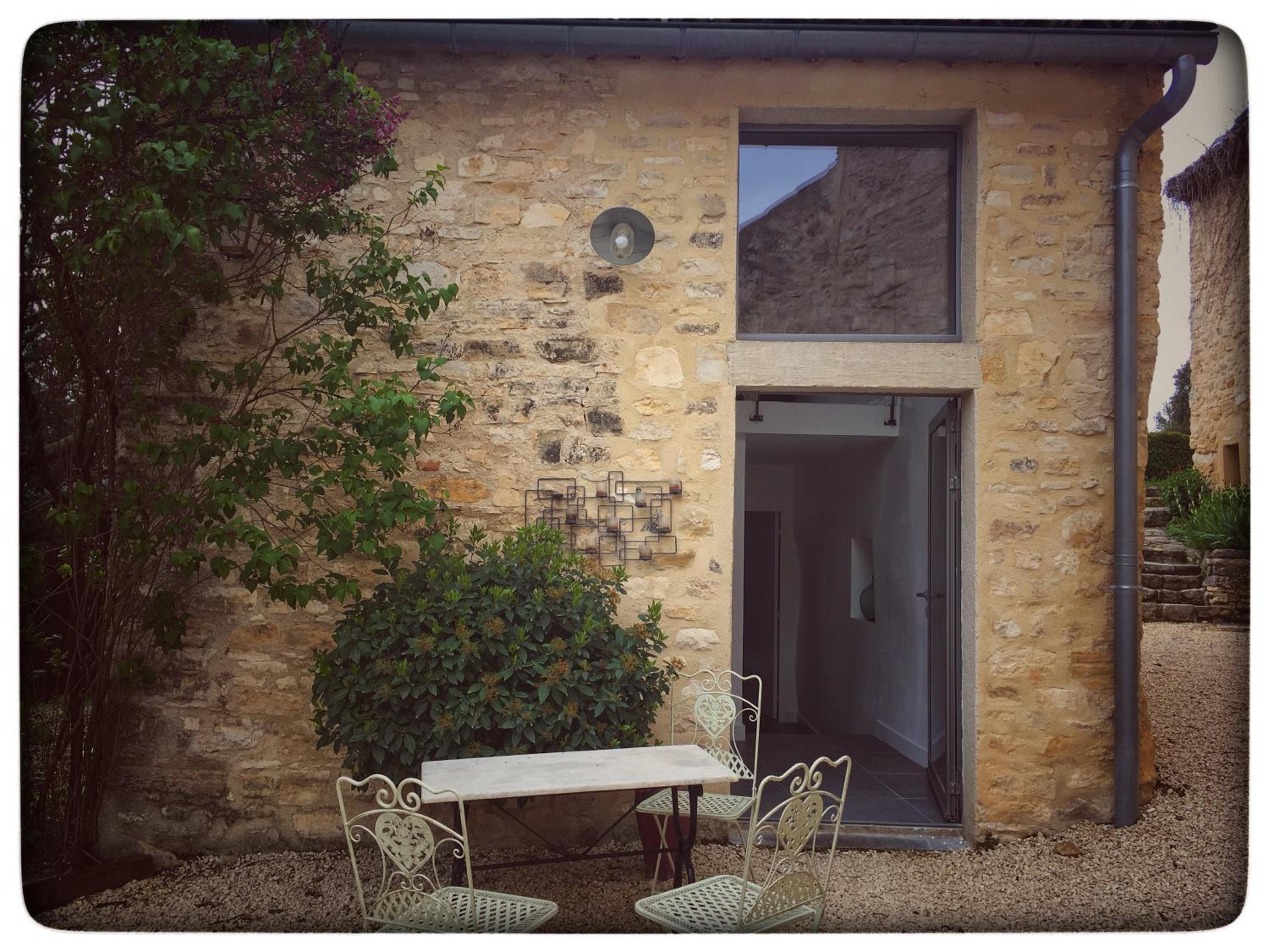 One-Bedroom House (3 Adults)