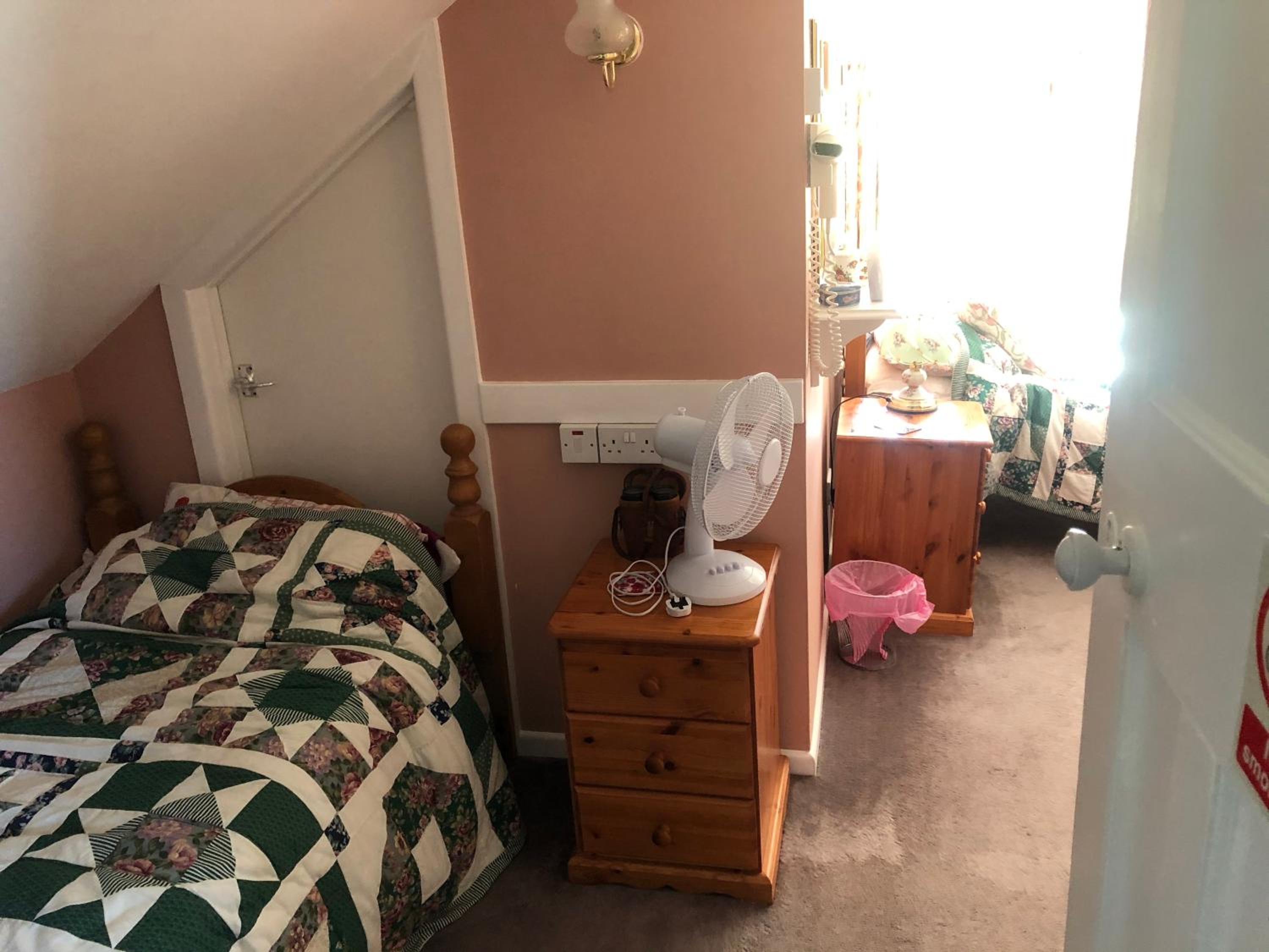 Family Room with Bathroom photo 2