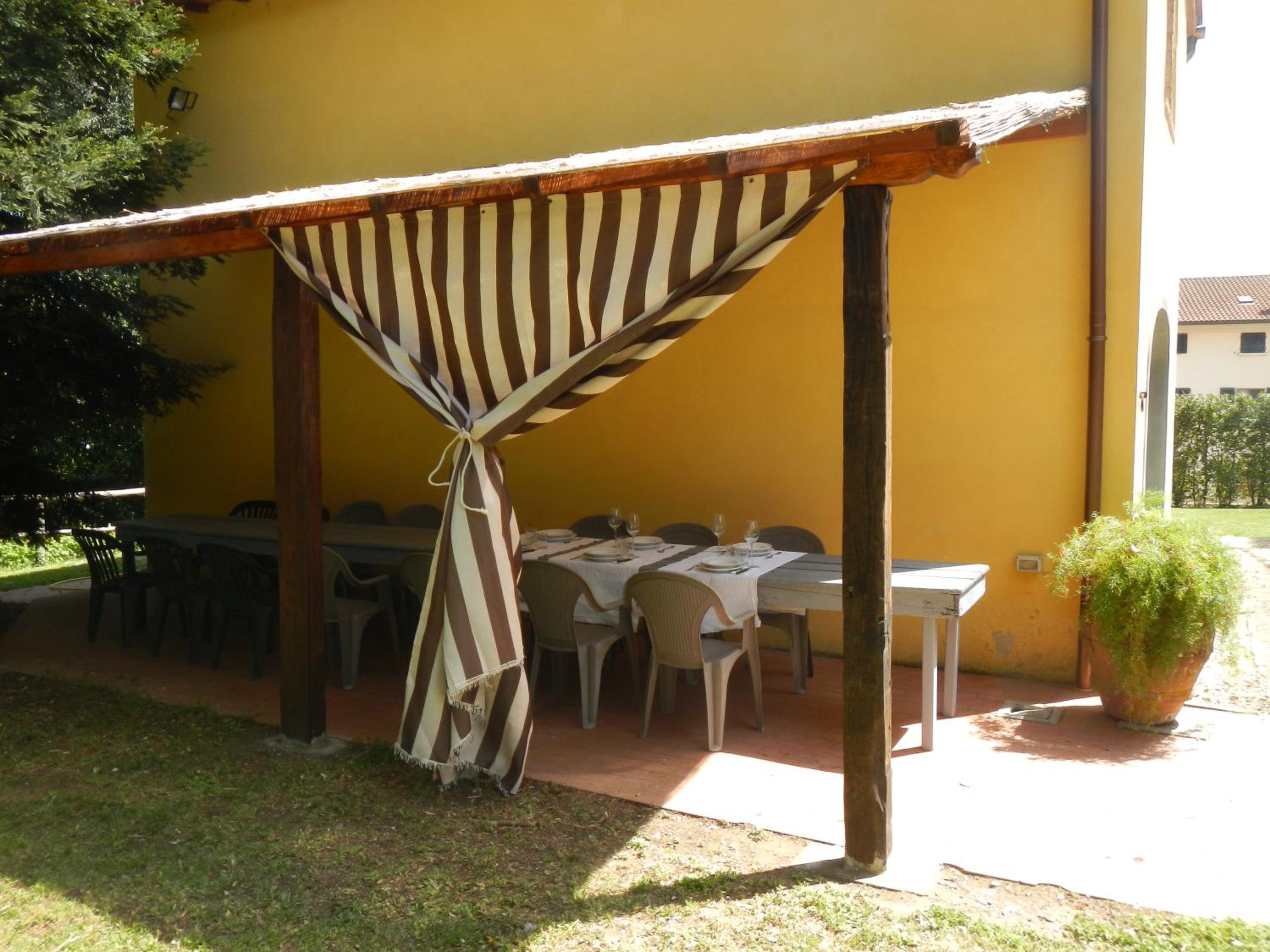 Villa photo 1